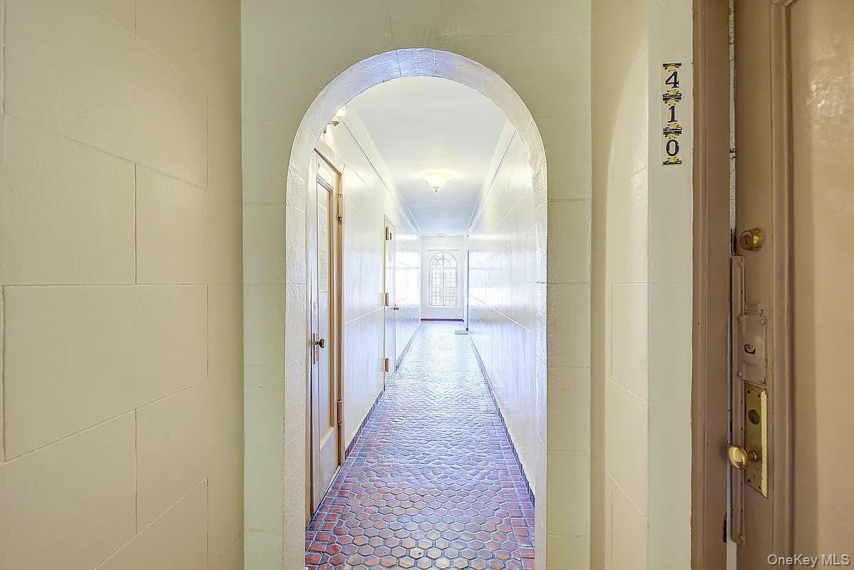 4 Dartmouth Street # 410, Forest Hills, NY 11375