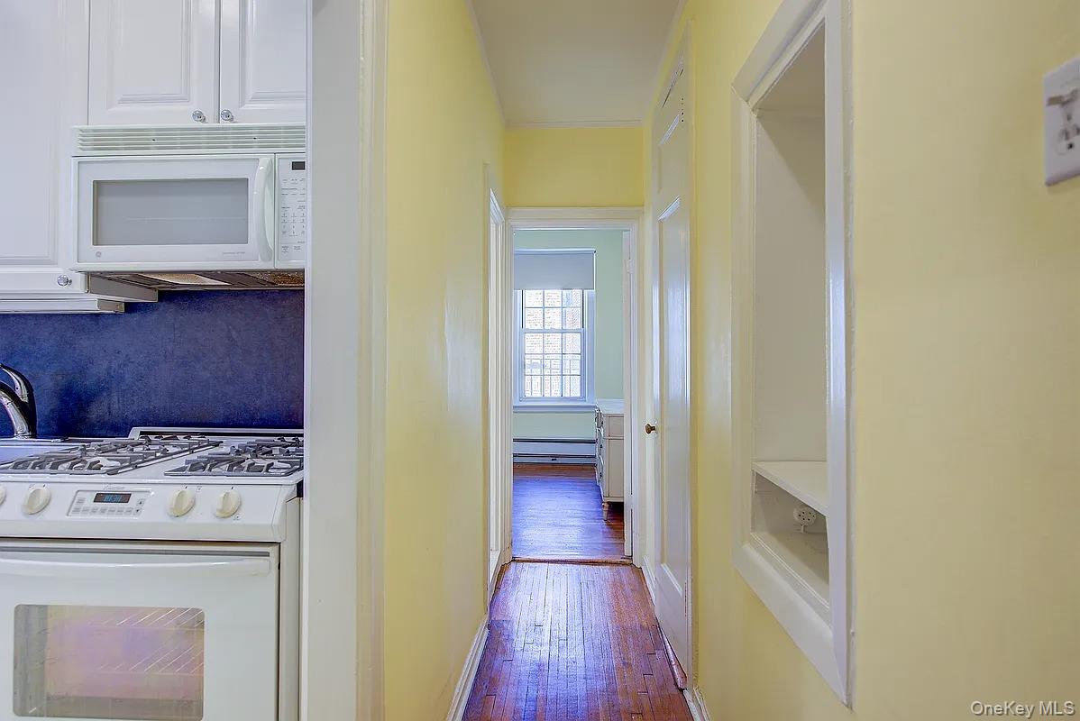 4 Dartmouth Street # 410, Forest Hills, NY 11375