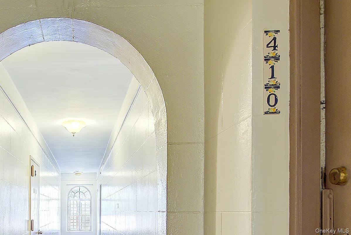 4 Dartmouth Street # 410, Forest Hills, NY 11375