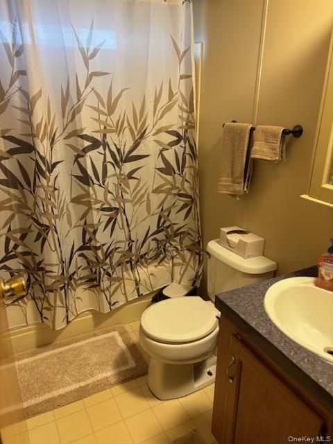 433 Mill Road # 4, Calverton, NY 11933