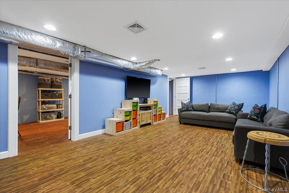 13 Harrison Street, Tuckahoe, NY 10707