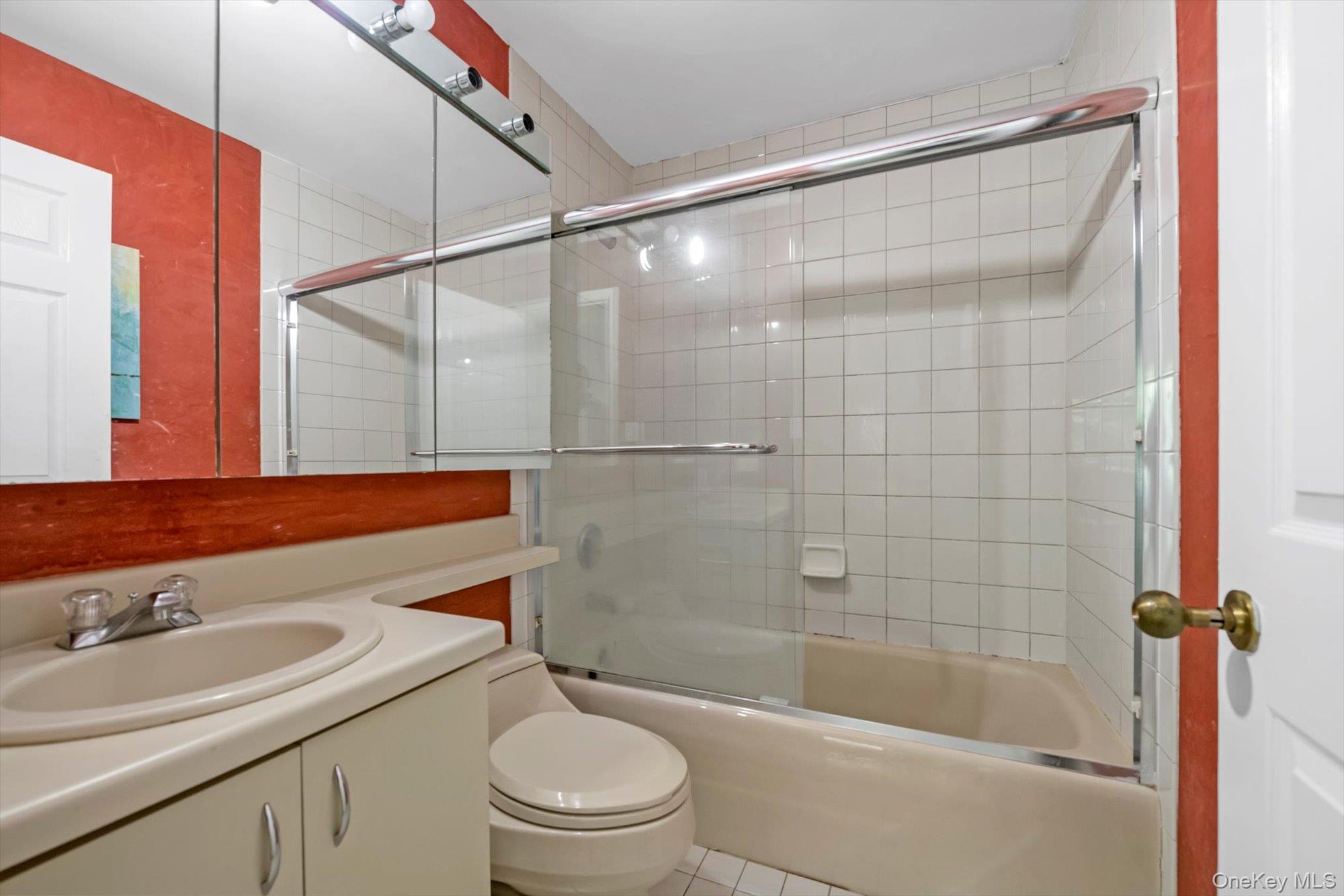 242-12A oak park Drive # 99A, Douglaston, NY 11362