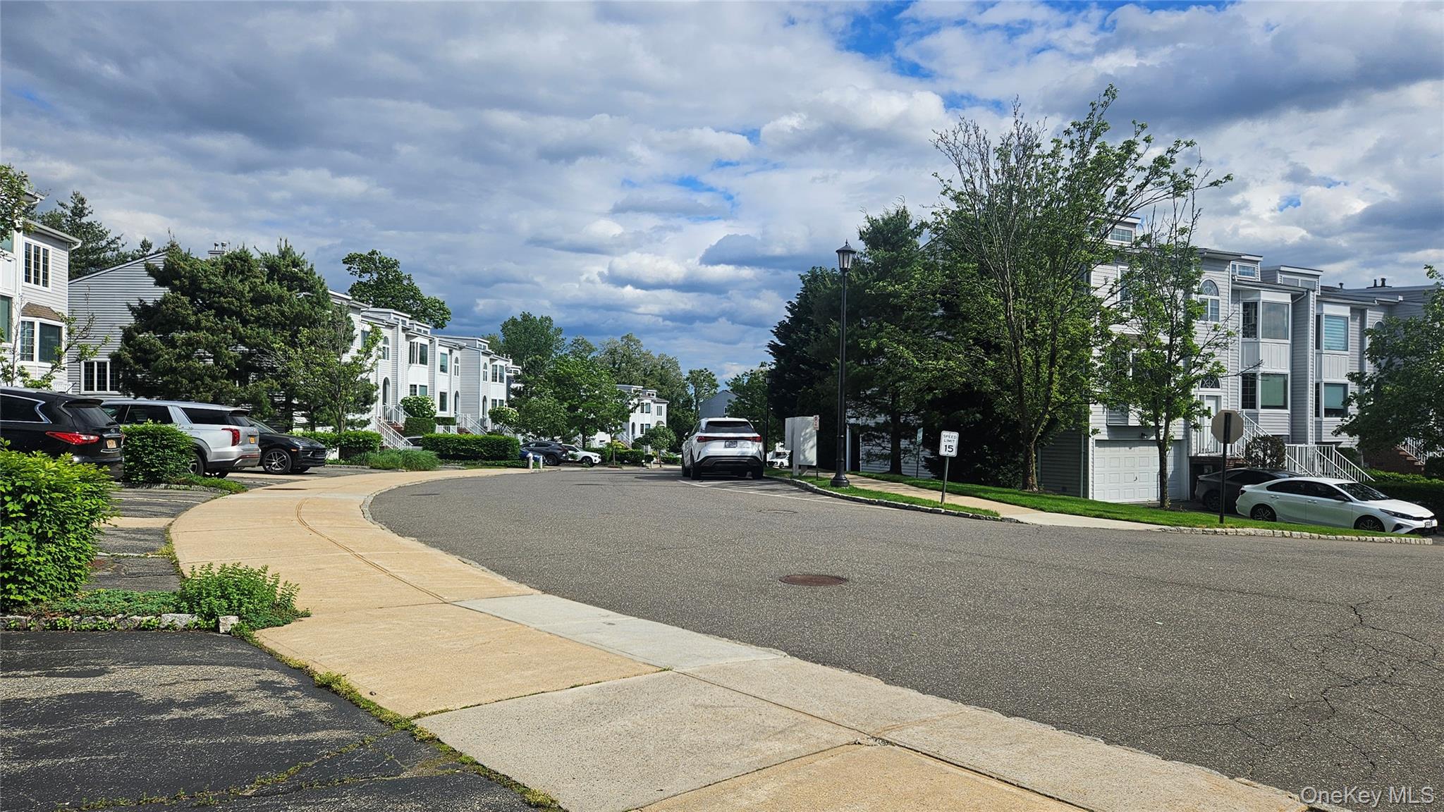 242-12A oak park Drive # 99A, Douglaston, NY 11362