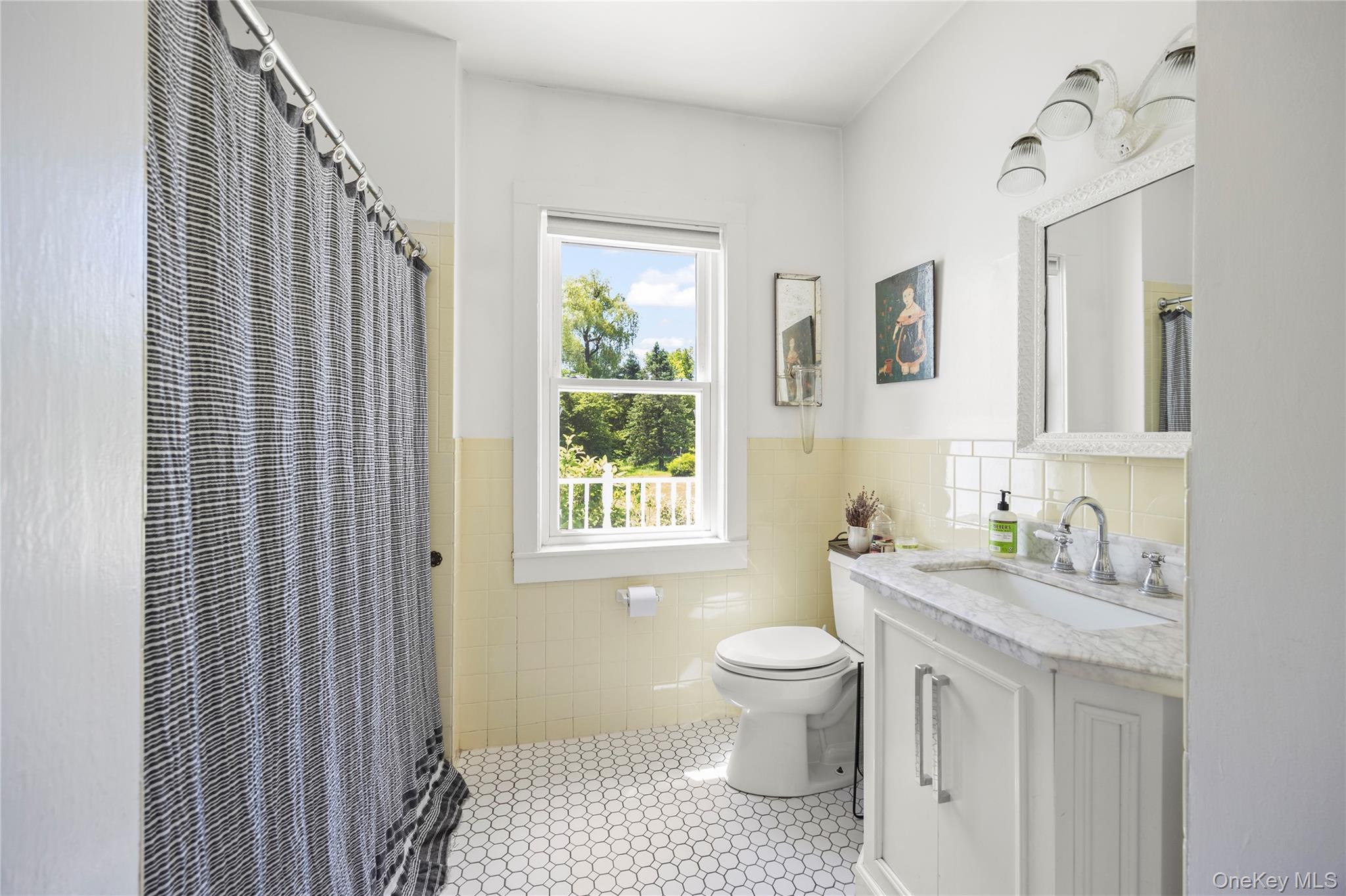 202 Buckwheat Bridge, Germantown, NY 12526