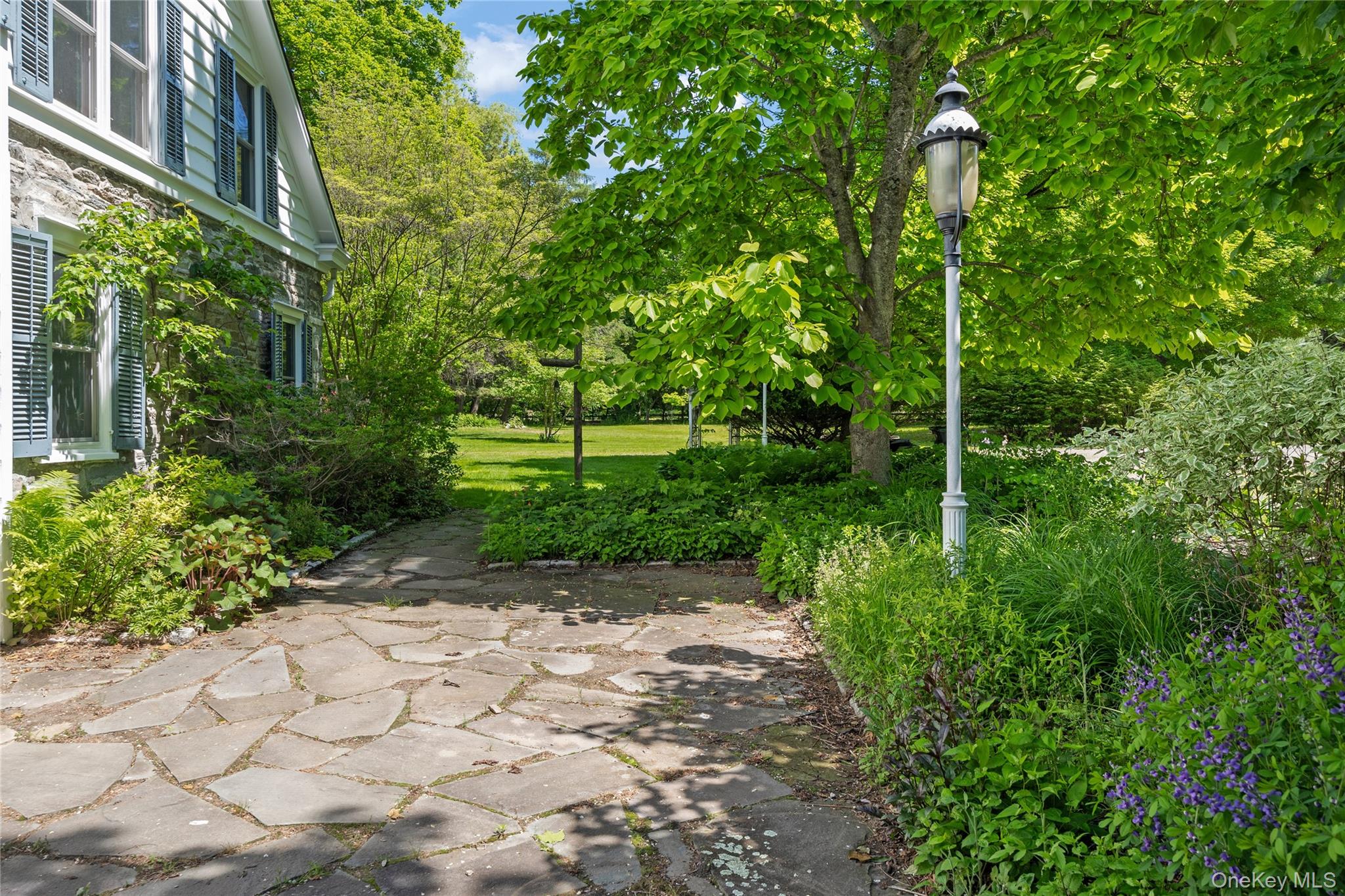 202 Buckwheat Bridge, Germantown, NY 12526