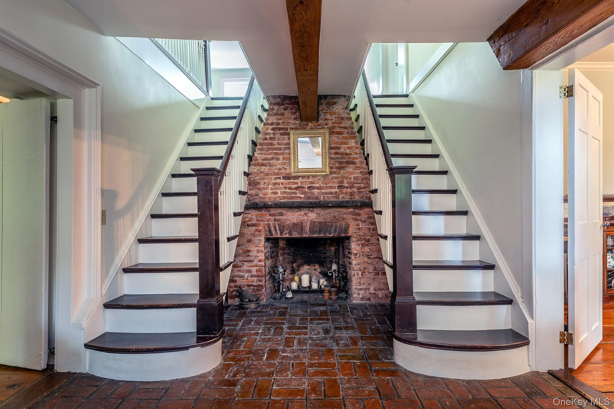 202 Buckwheat Bridge, Germantown, NY 12526