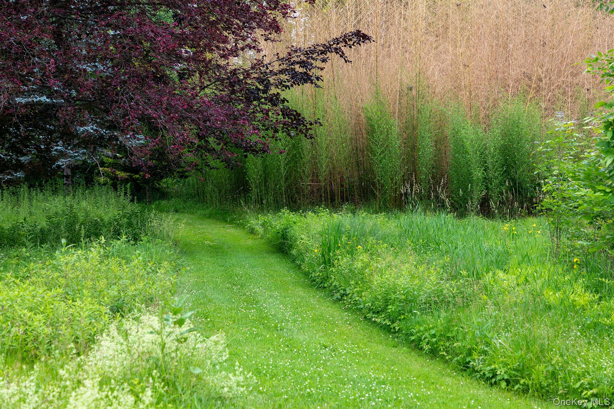 202 Buckwheat Bridge, Germantown, NY 12526