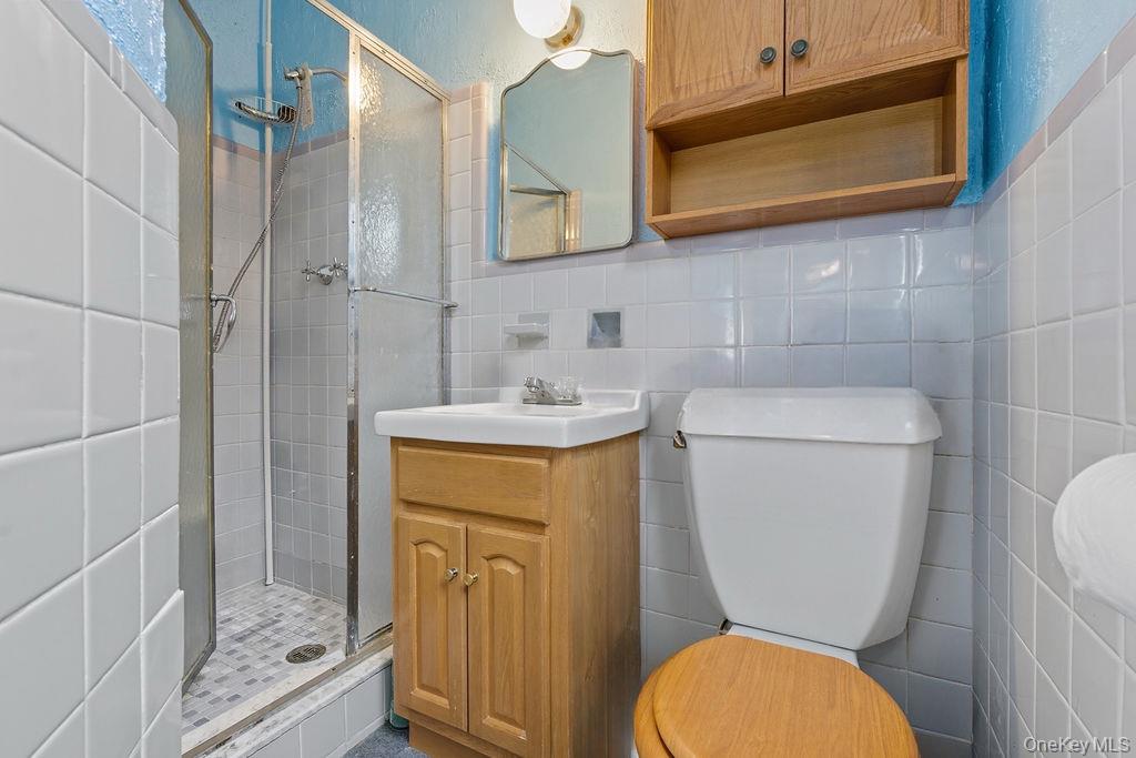 82-26 155th Avenue # 2nd Level, Howard Beach, NY 11414