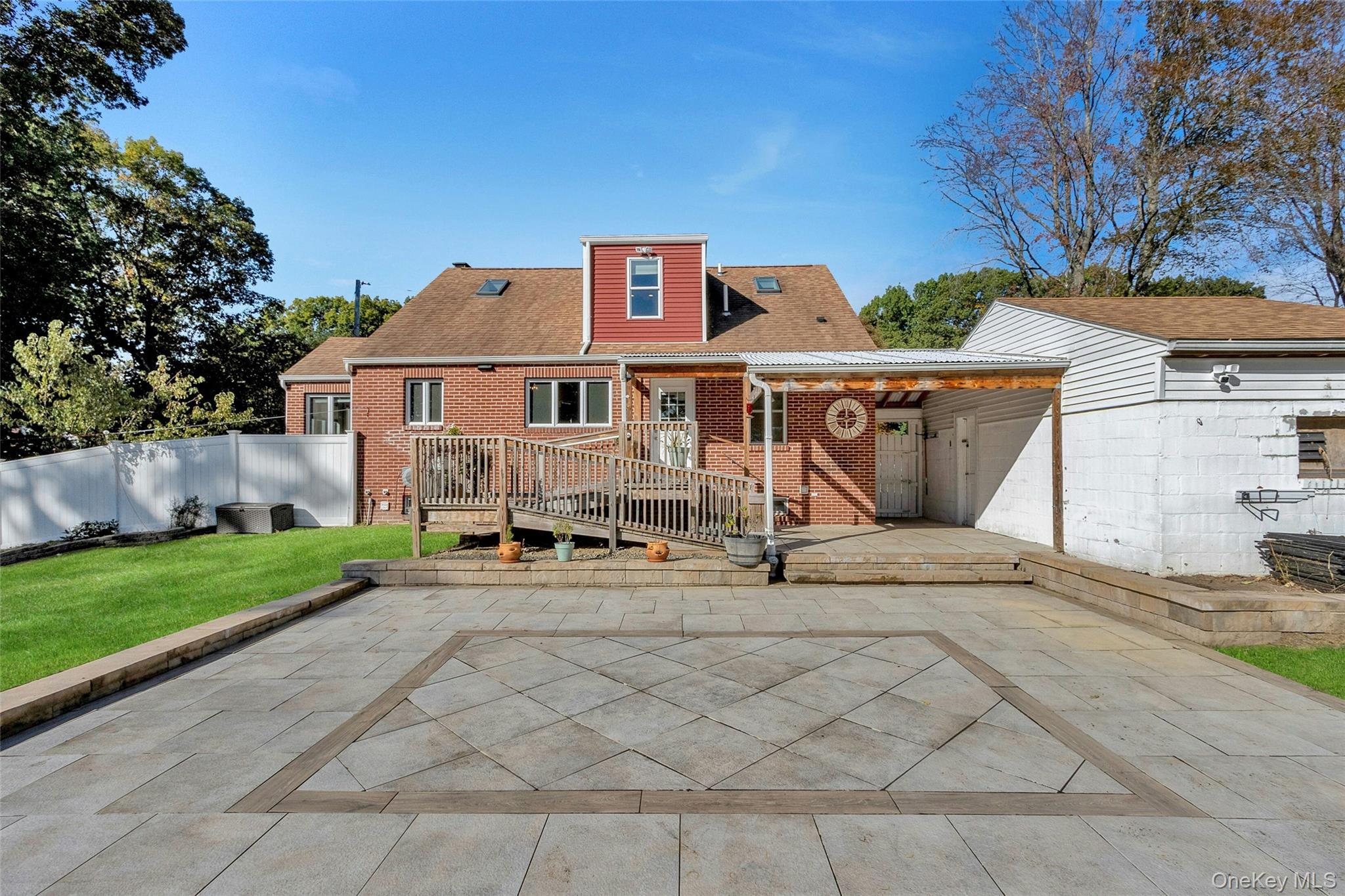 10 Lakeview Avenue, Poughkeepsie, NY 12601