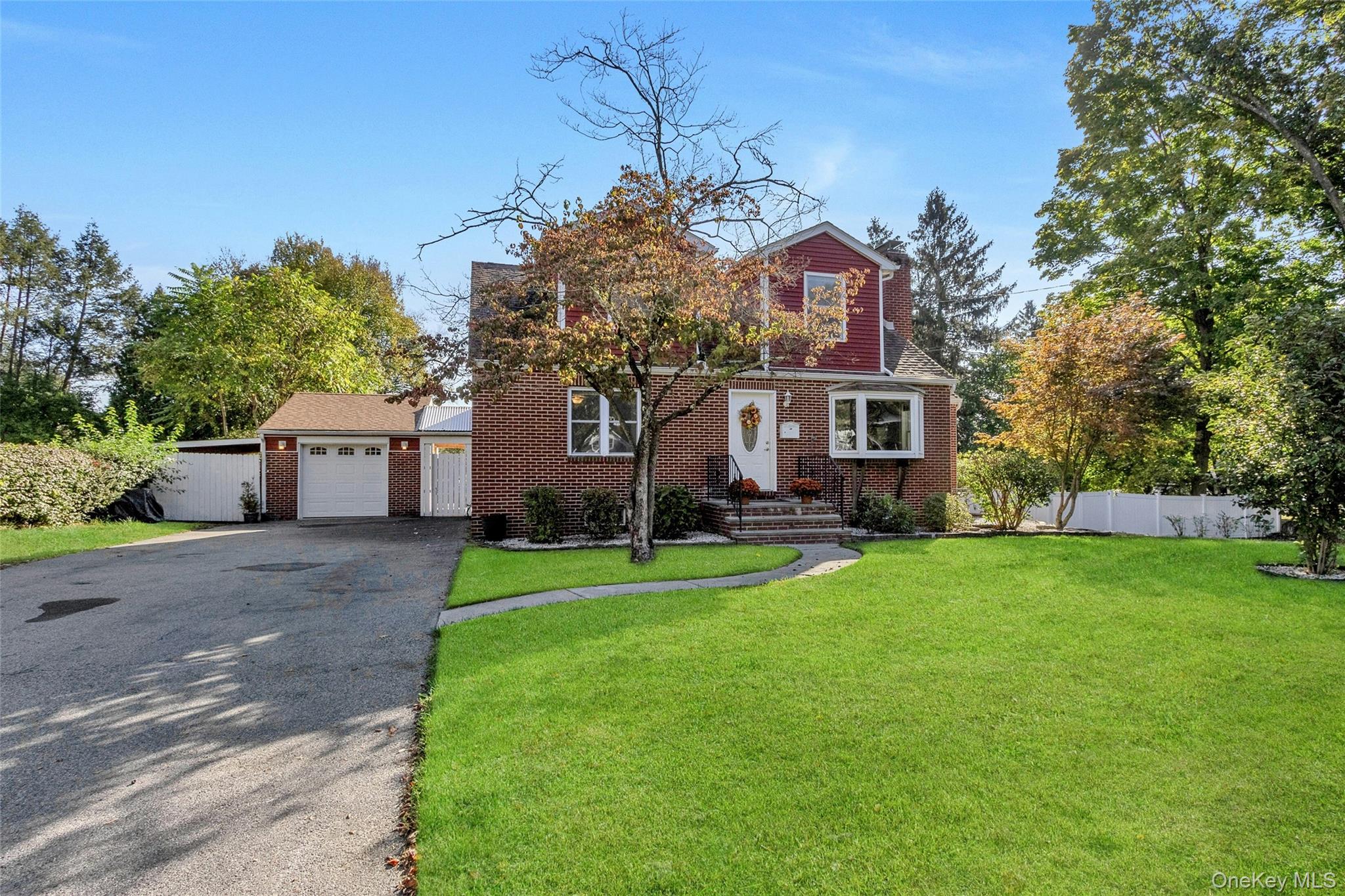 10 Lakeview Avenue, Poughkeepsie, NY 12601