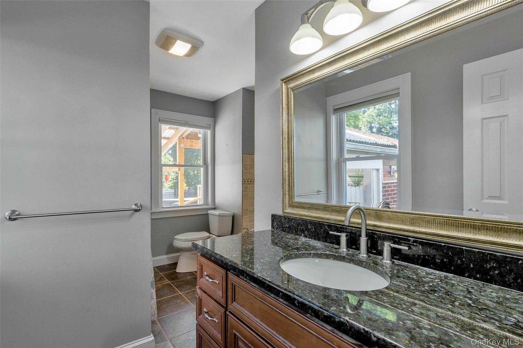 10 Lakeview Avenue, Poughkeepsie, NY 12601