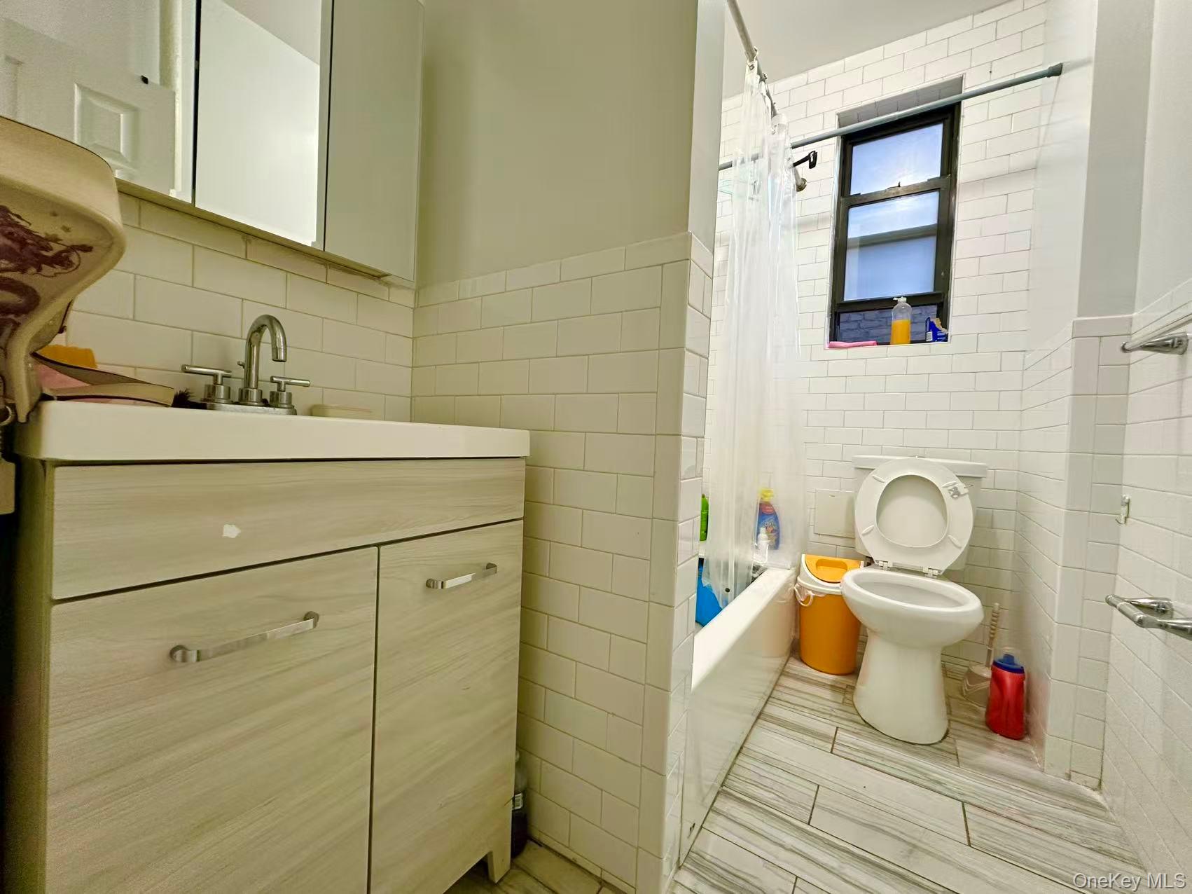 155-17 Sanford Avenue # 2F, Hillcrest (Queens), NY 11355