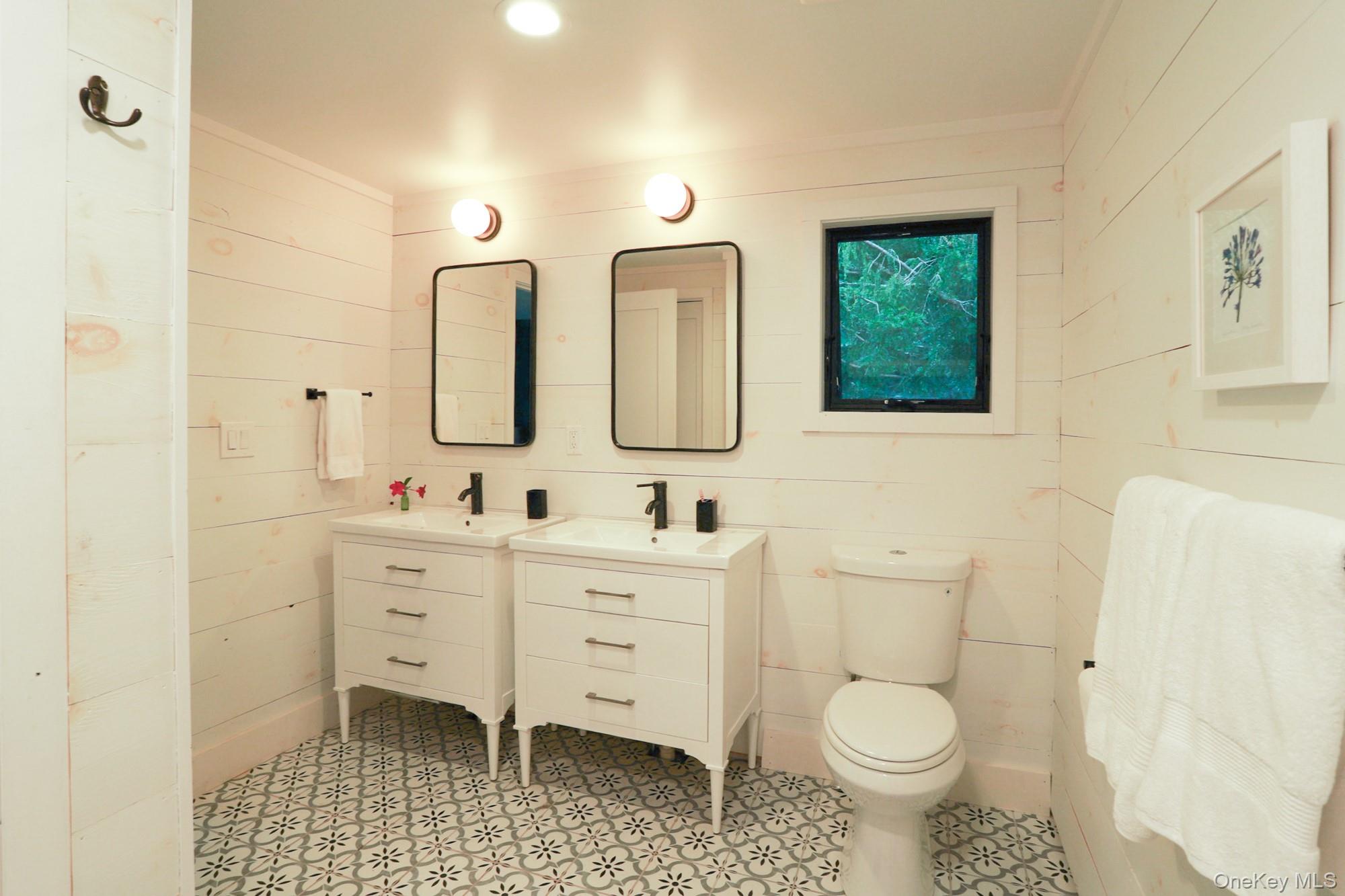 20 Saw Mill Road, Claryville, NY 12725