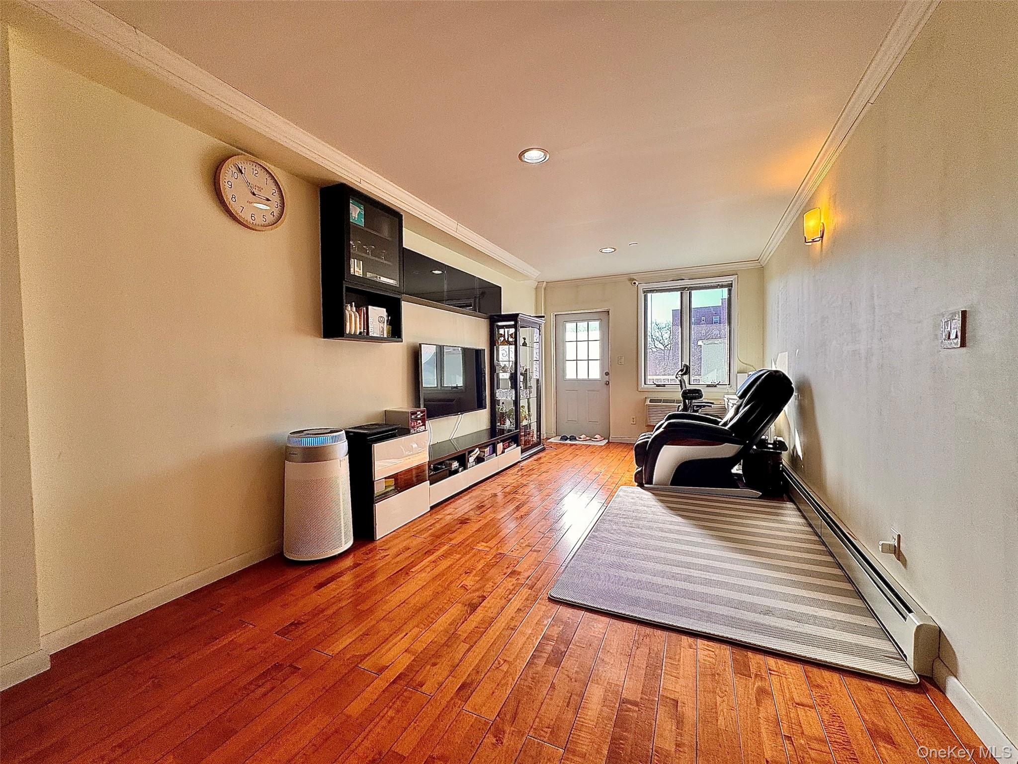 37-10 149th Place # 3A, Flushing, NY 11354