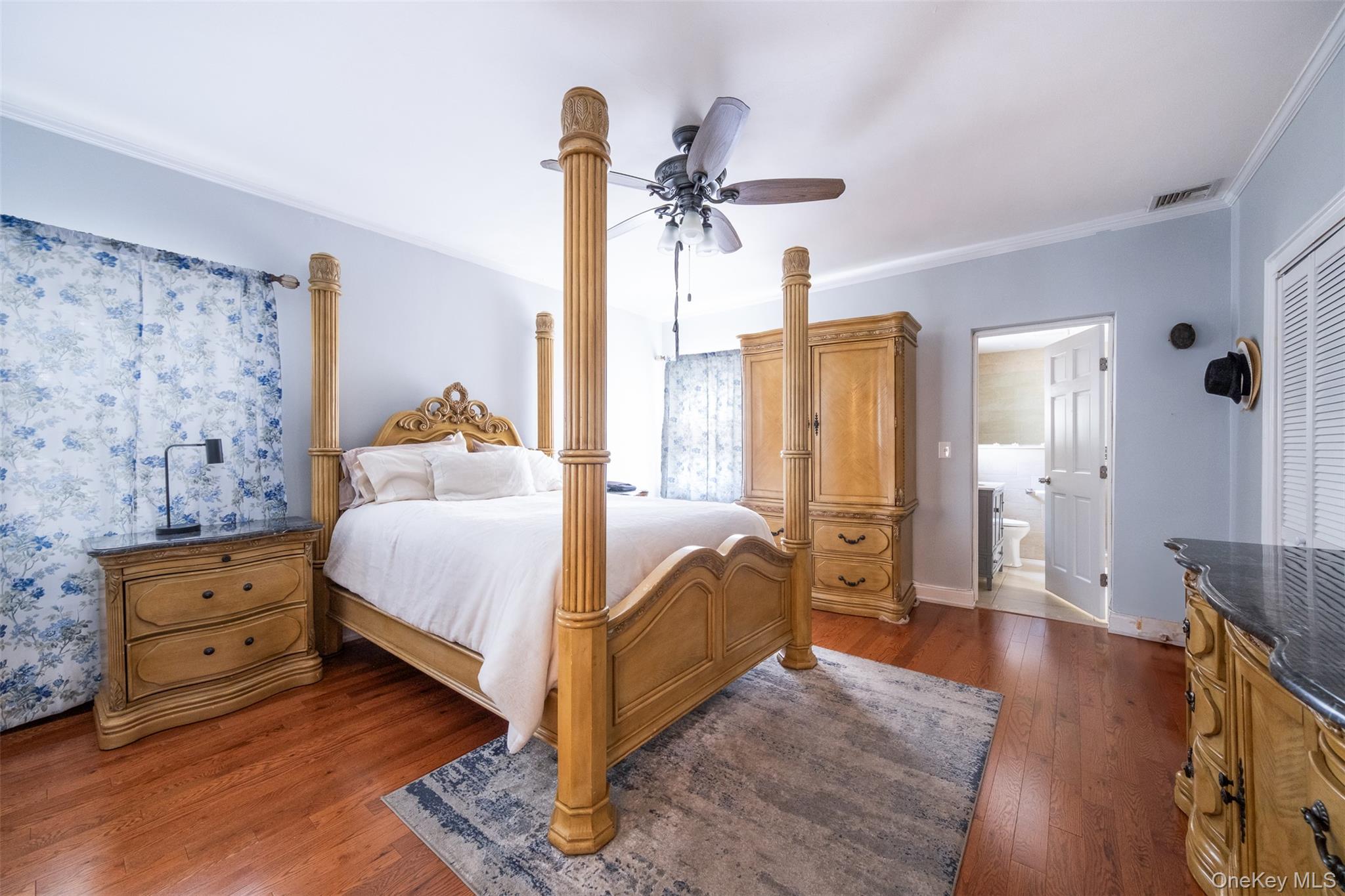 982 Split Rock Road, Pelham, NY 10803