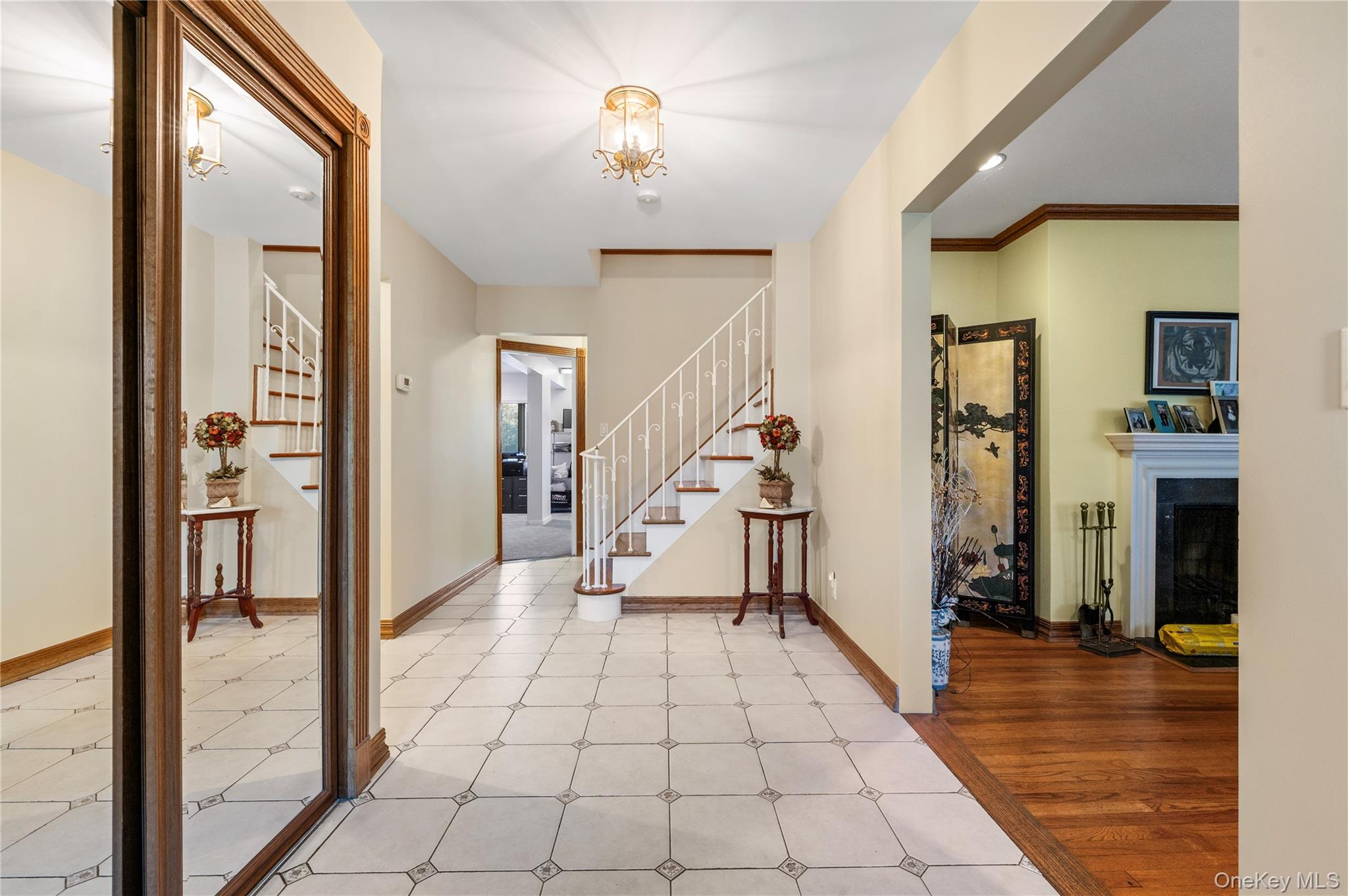 287 E Rockaway Road, Hewlett Harbor, NY 11557