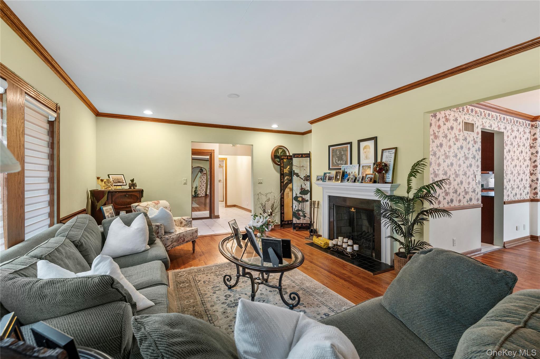 287 E Rockaway Road, Hewlett Harbor, NY 11557