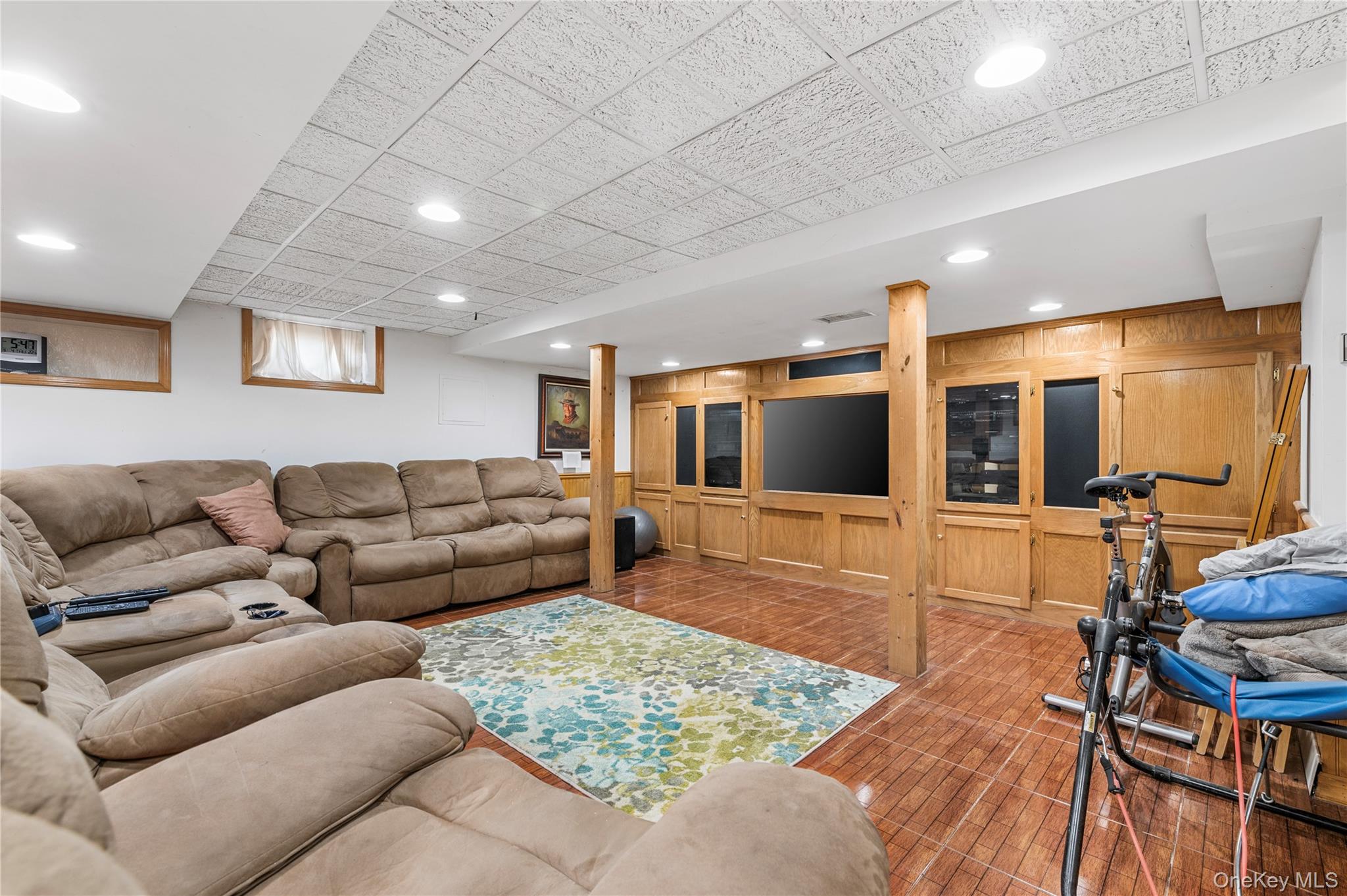 287 E Rockaway Road, Hewlett Harbor, NY 11557