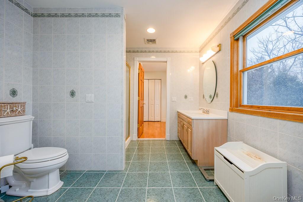 332 S Middletown Road, Pearl River, NY 10965