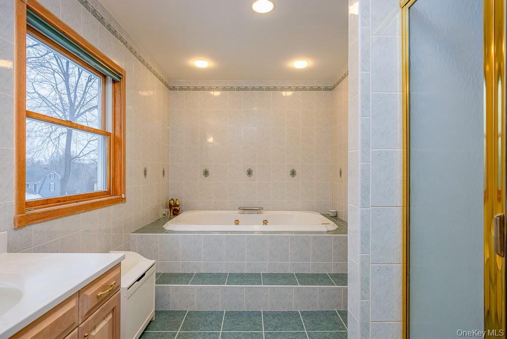 332 S Middletown Road, Pearl River, NY 10965