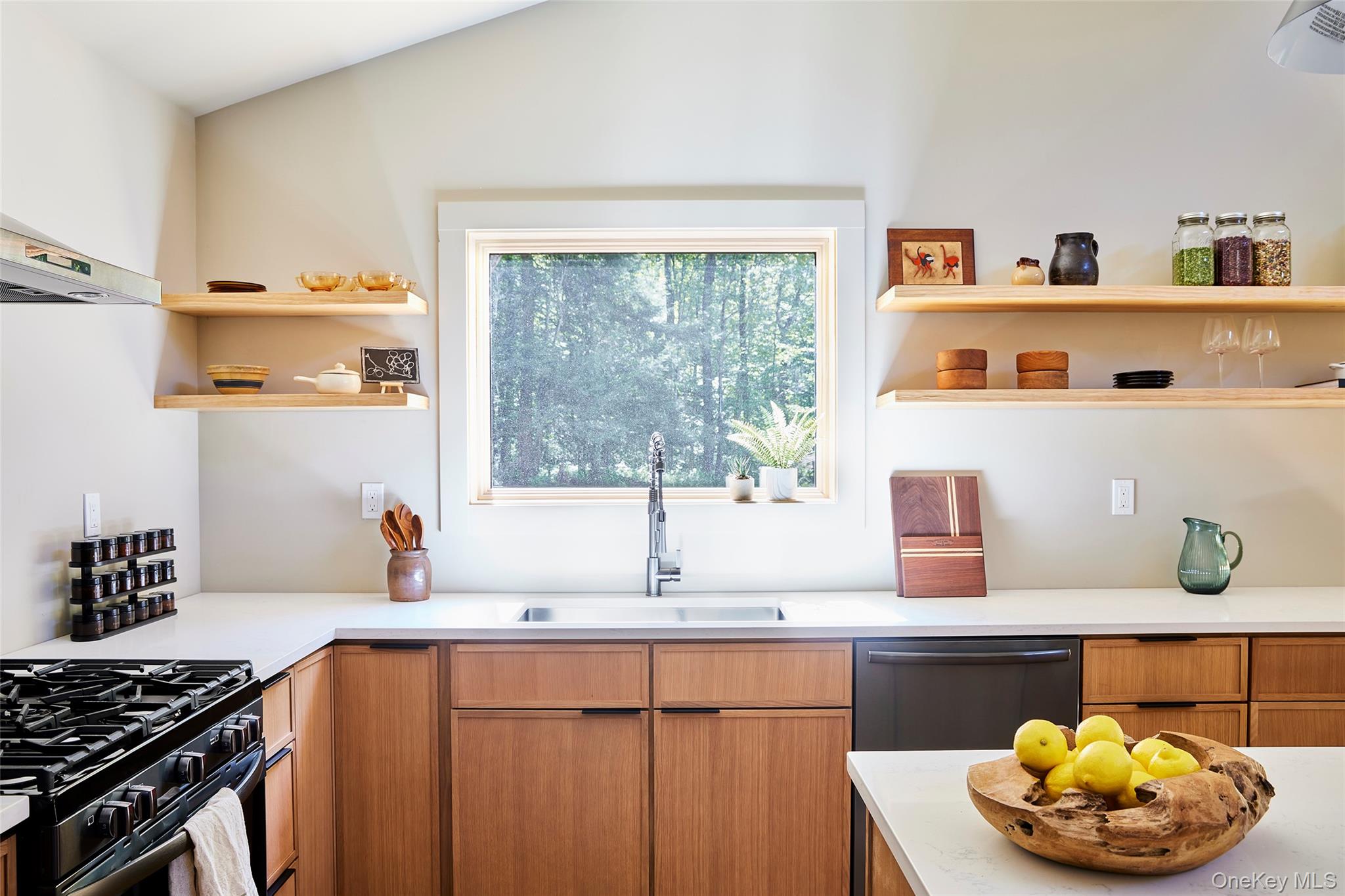 11 Land and Lakes Trail, Kenoza Lake, NY 12750