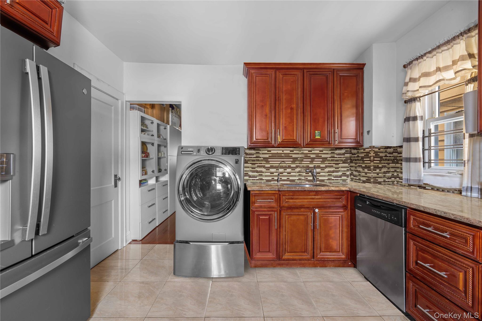 8913 85th Street, Woodhaven, NY 11421