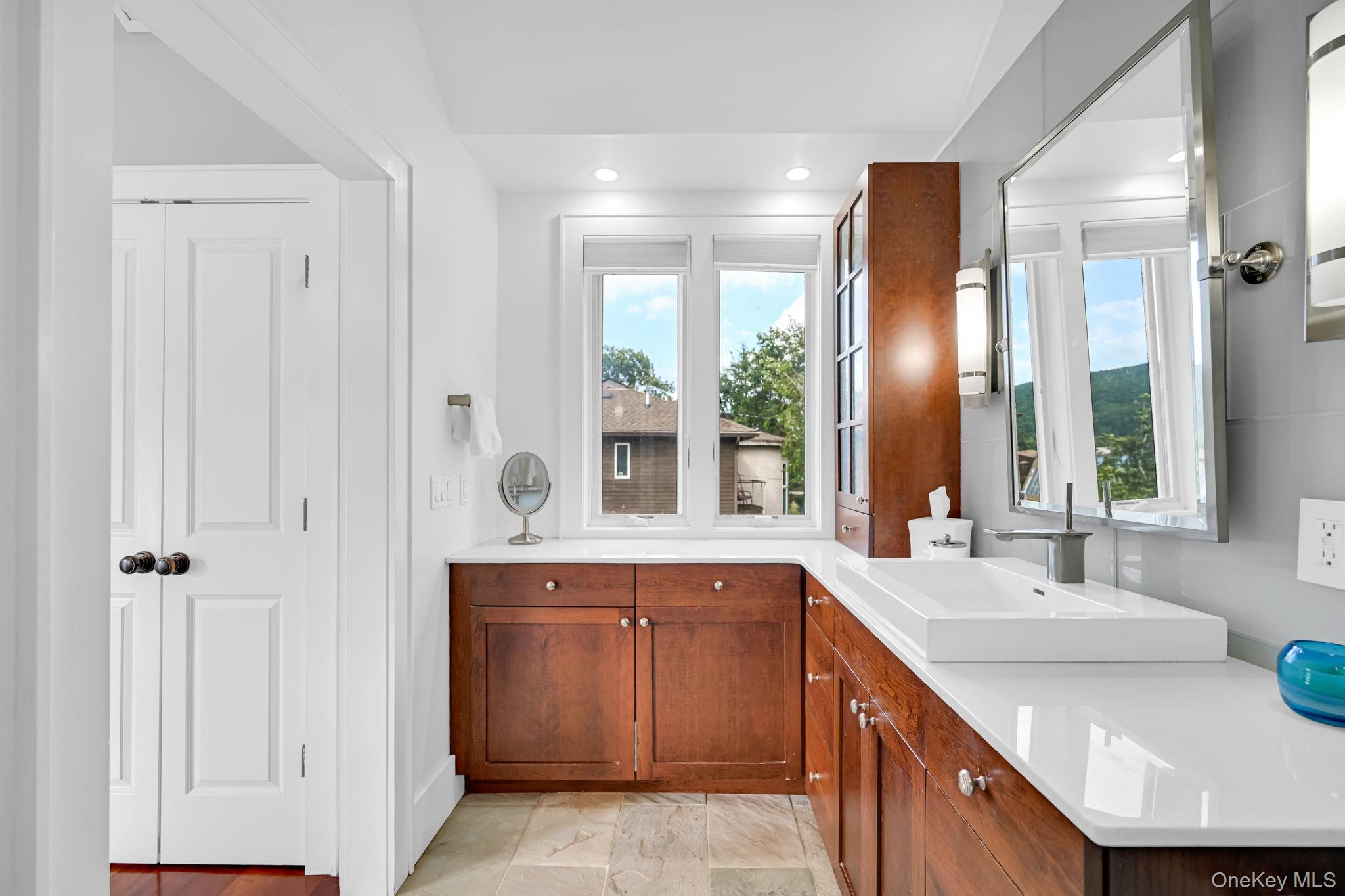 10 Van Orden Lane, Greenwood Lake, NY 10925