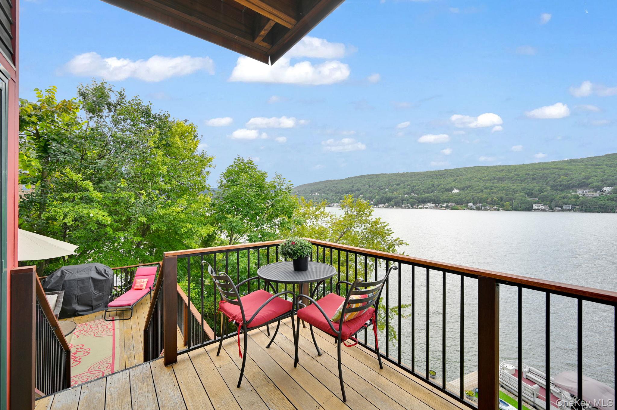 10 Van Orden Lane, Greenwood Lake, NY 10925