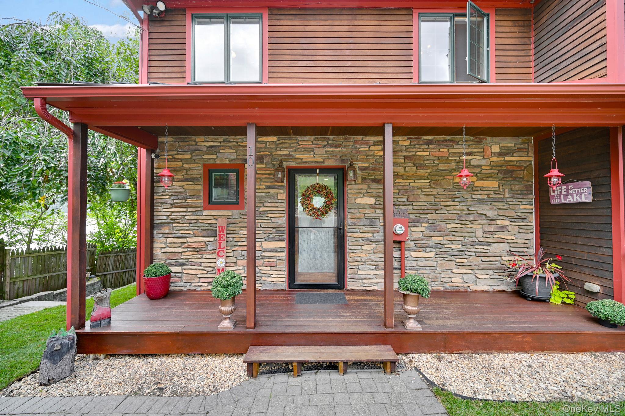 10 Van Orden Lane, Greenwood Lake, NY 10925