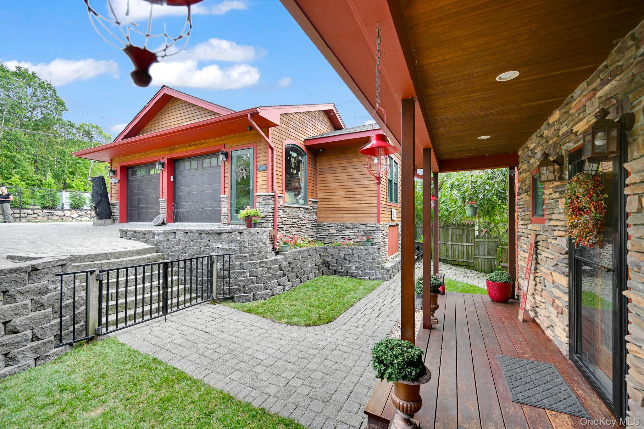 10 Van Orden Lane, Greenwood Lake, NY 10925