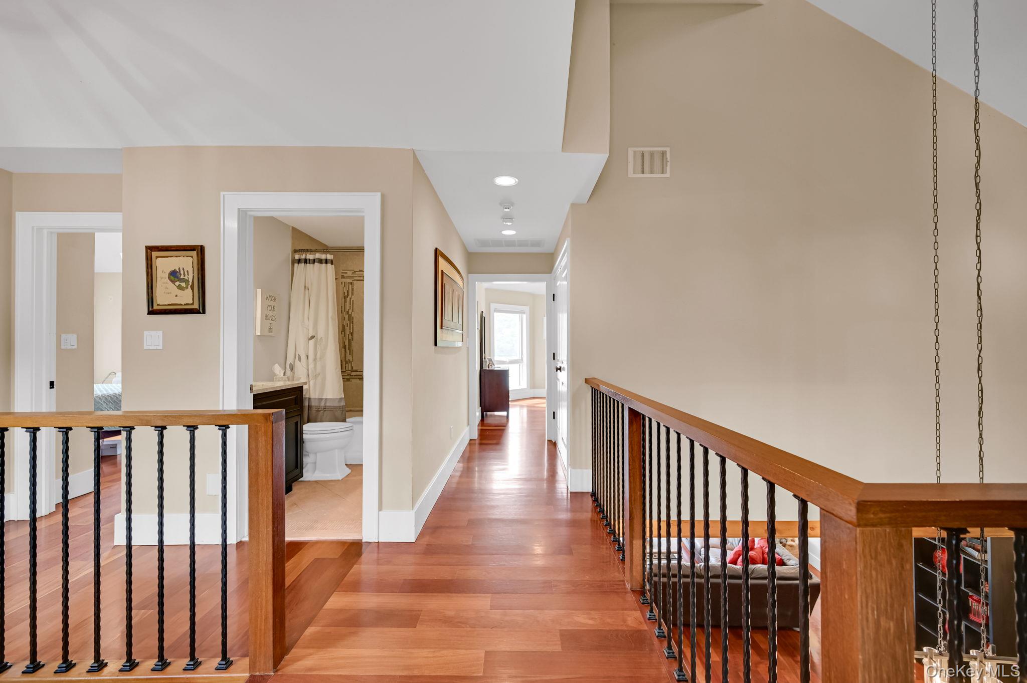 10 Van Orden Lane, Greenwood Lake, NY 10925