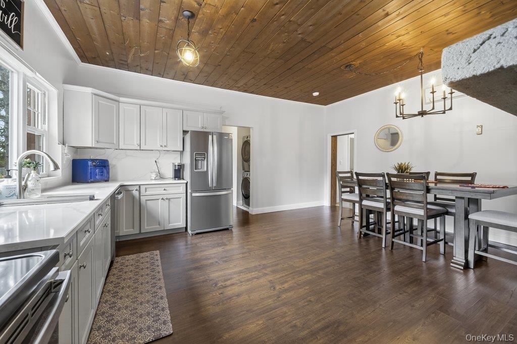 10 Stag Forest Road, Forestburgh, NY 12777