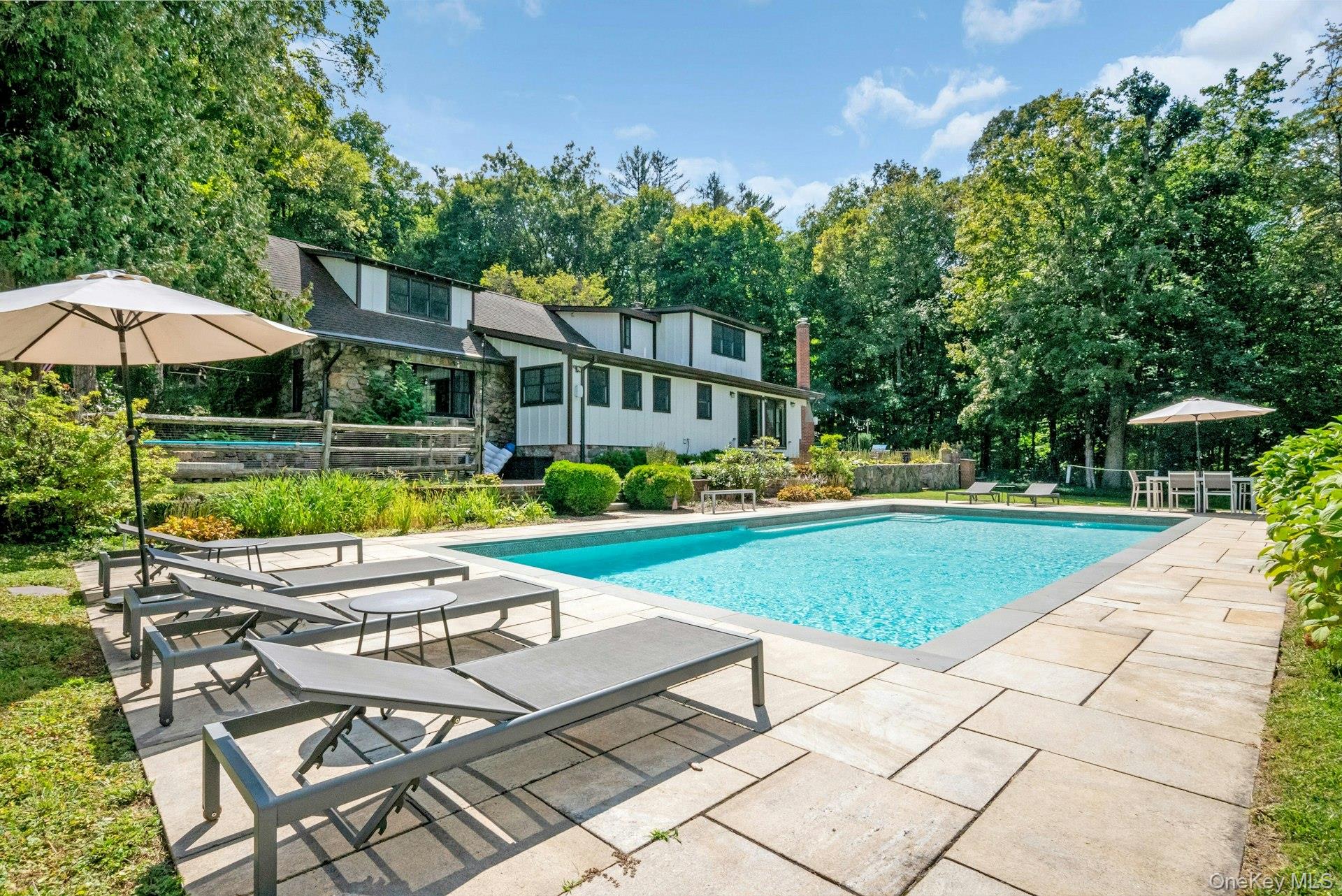 15 Reyburn Road, Katonah, NY 10536