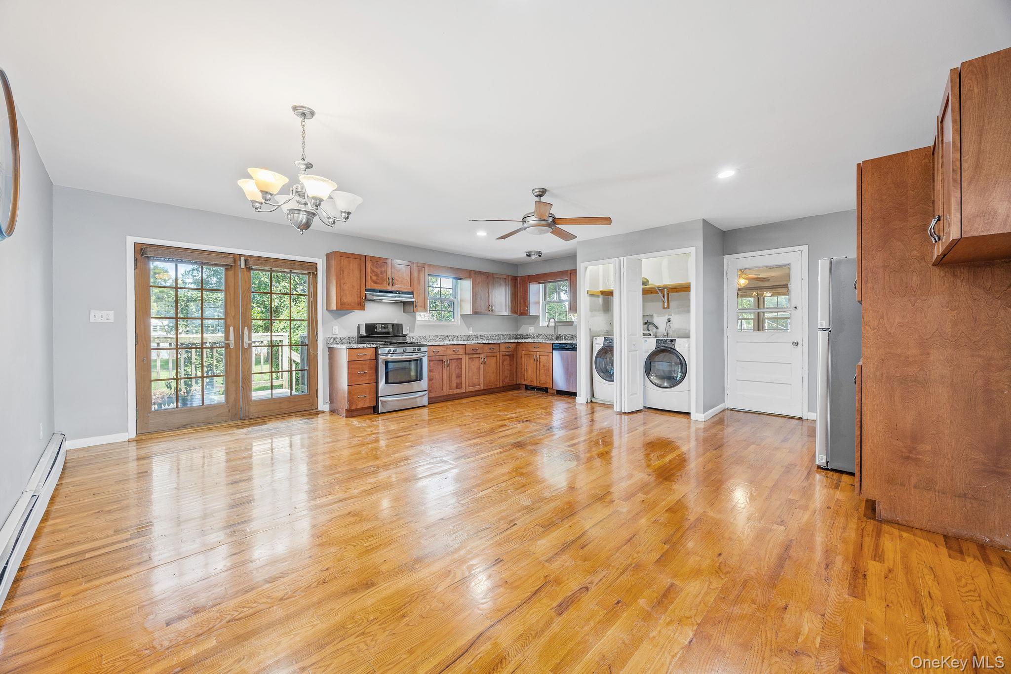 37 Bailey Avenue, Bay Shore, NY 11706