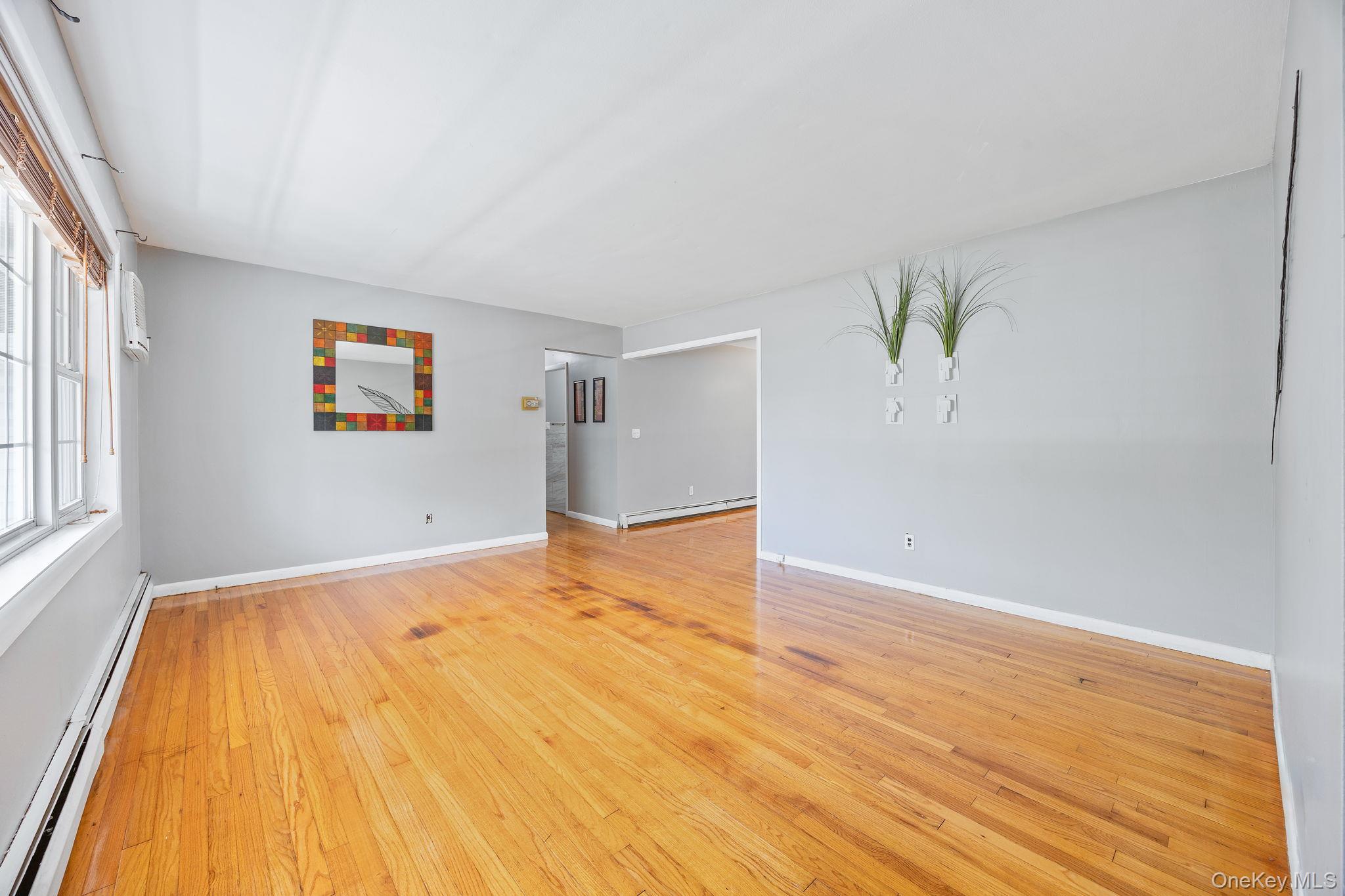 37 Bailey Avenue, Bay Shore, NY 11706