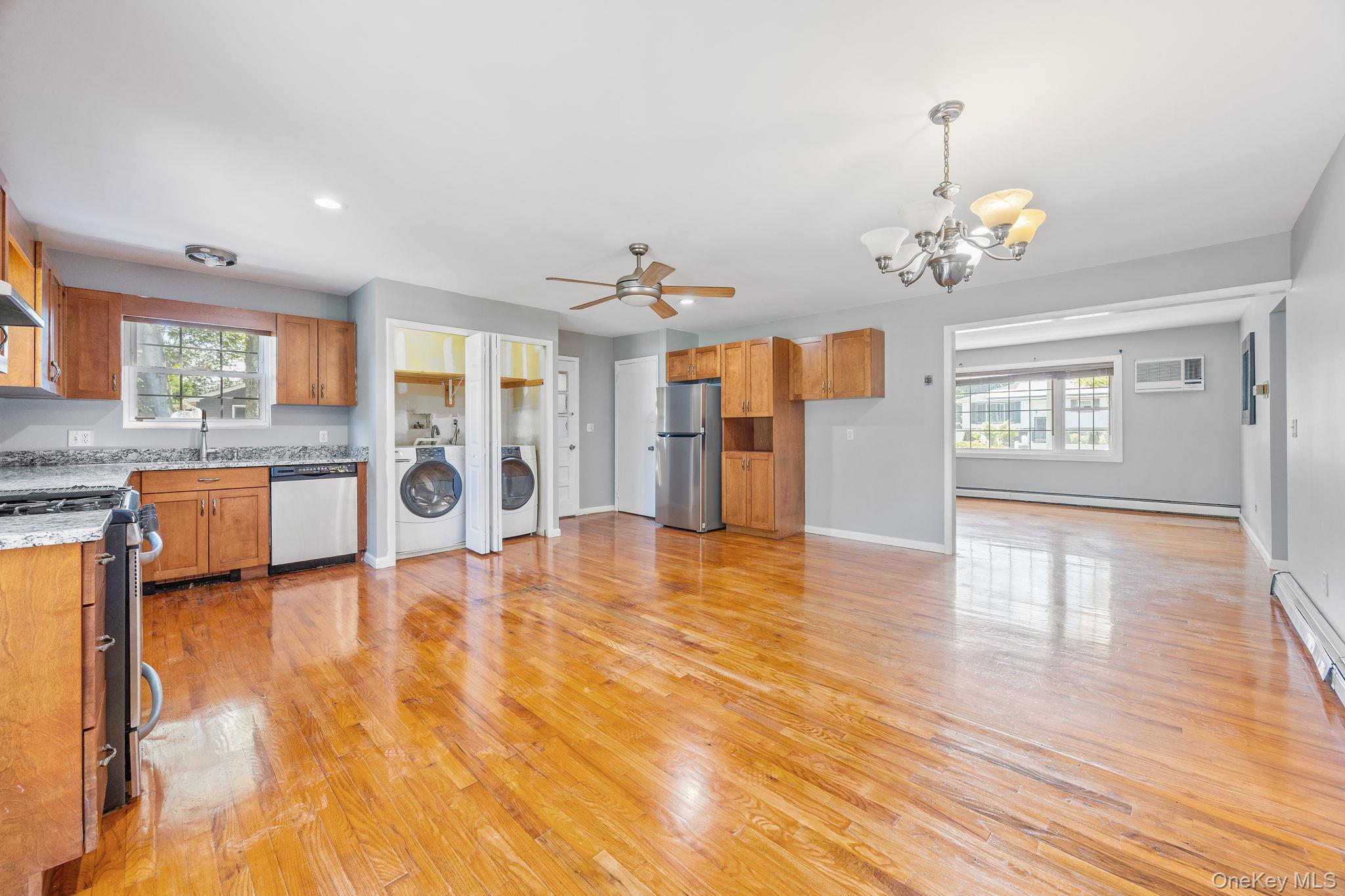 37 Bailey Avenue, Bay Shore, NY 11706