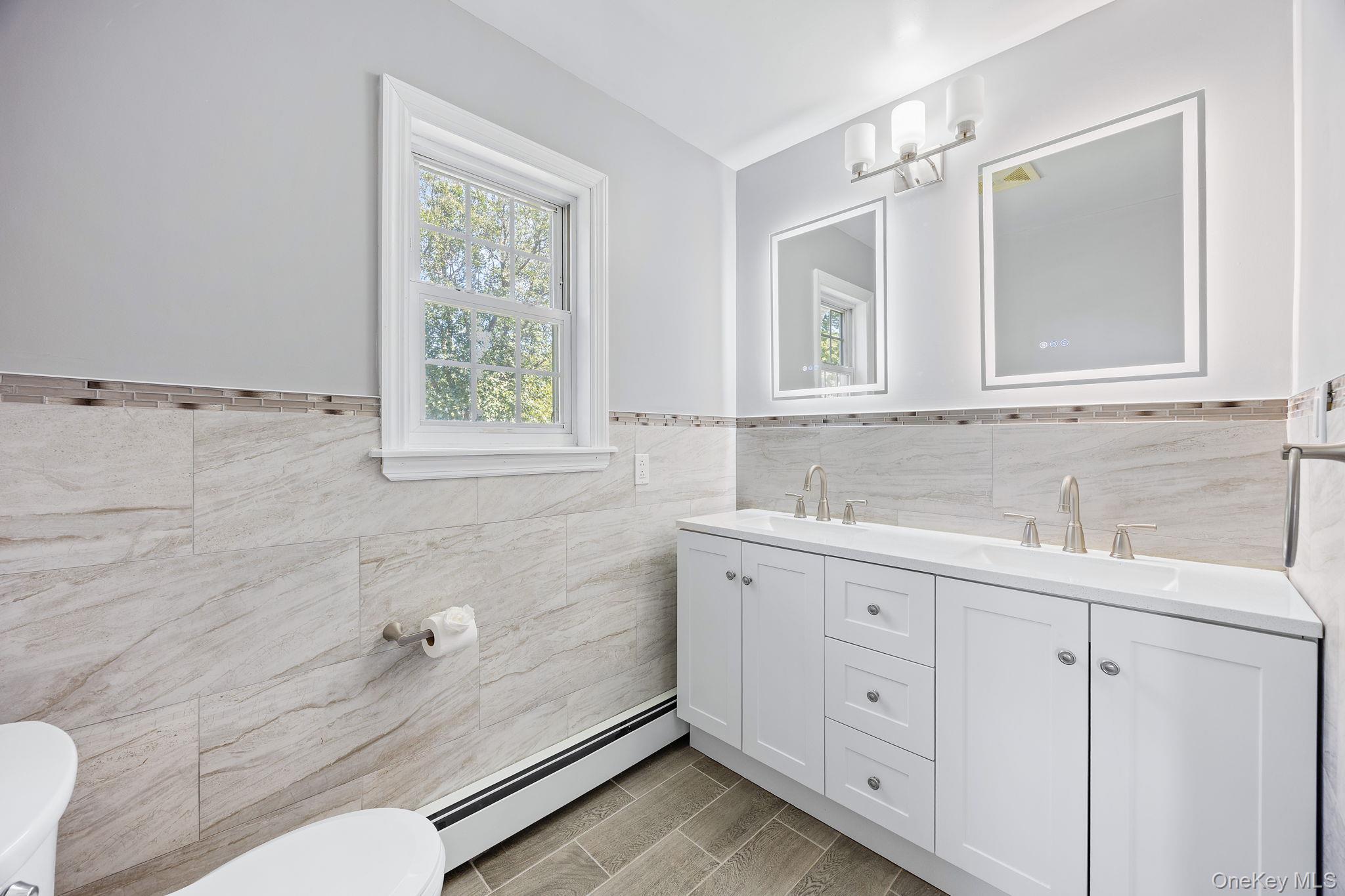 37 Bailey Avenue, Bay Shore, NY 11706