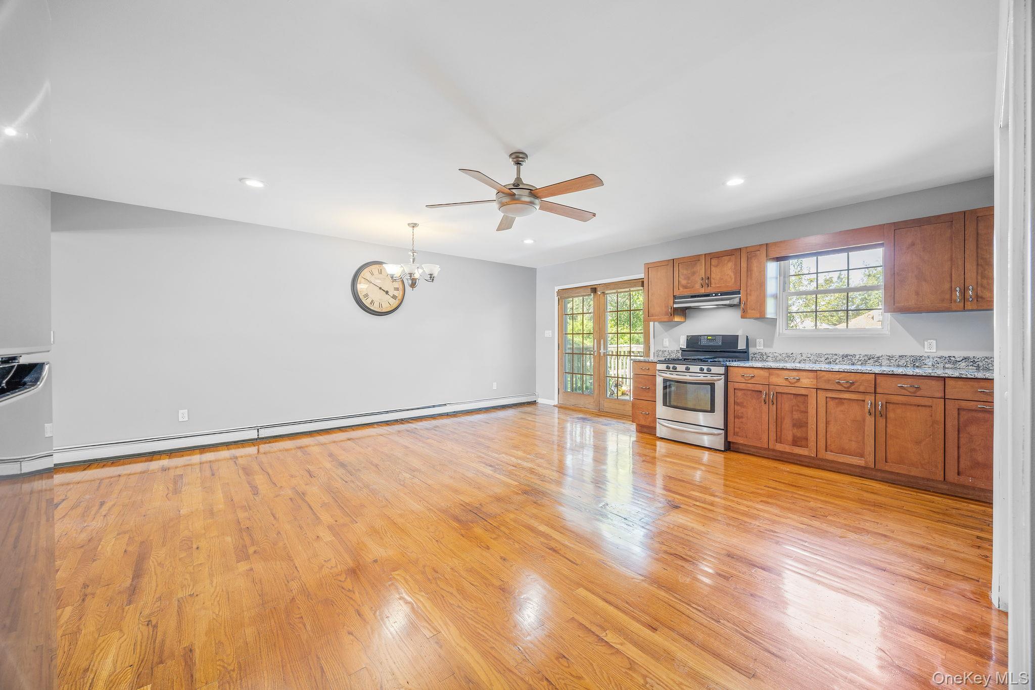 37 Bailey Avenue, Bay Shore, NY 11706