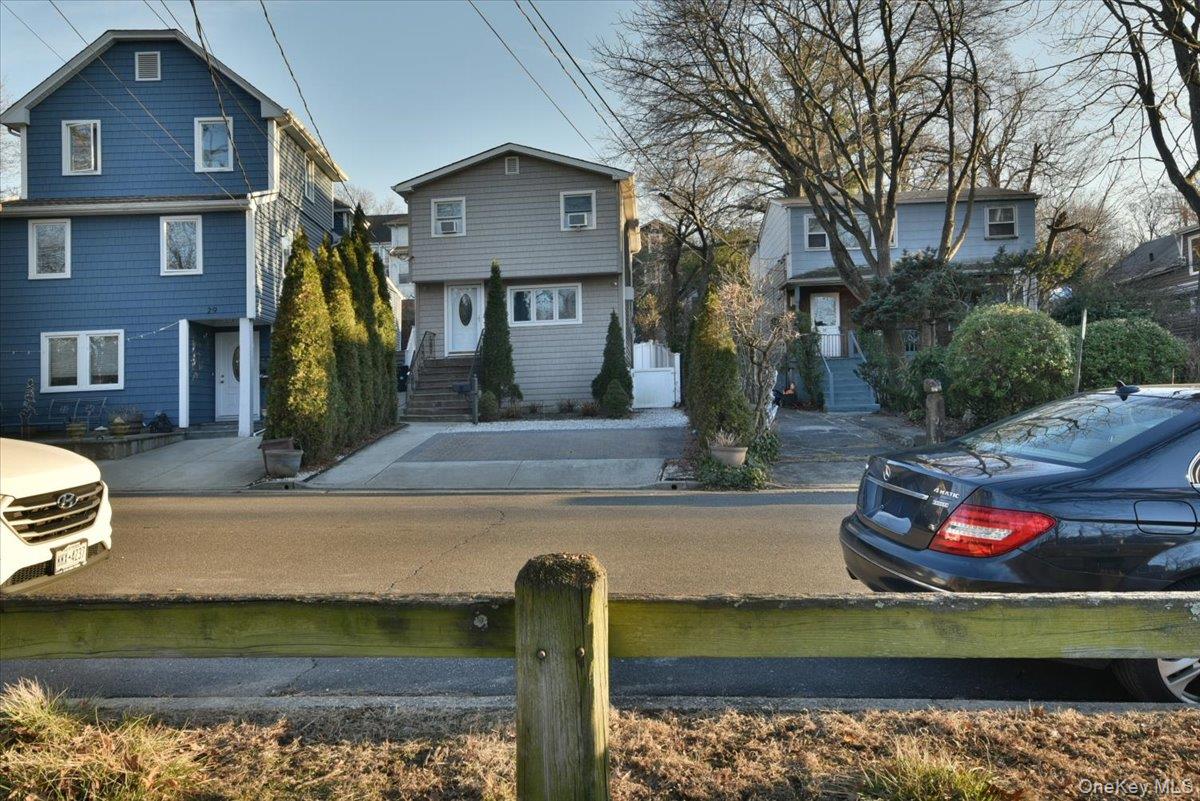 28 Charles Street, Port Washington, NY 11050