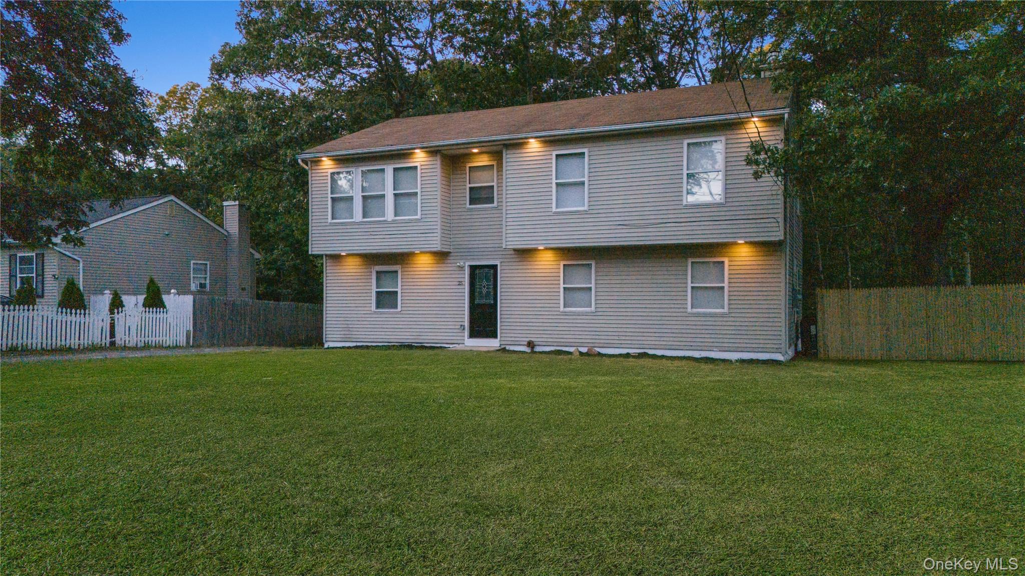 25 Nord Park Boulevard, Middle Island, NY 11953