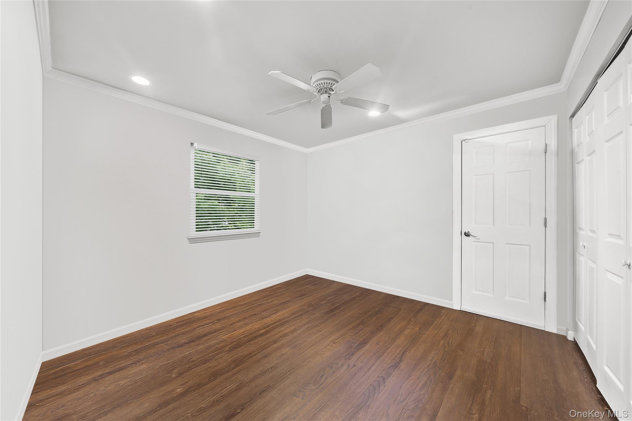 209 28th Street, Lindenhurst, NY 11757