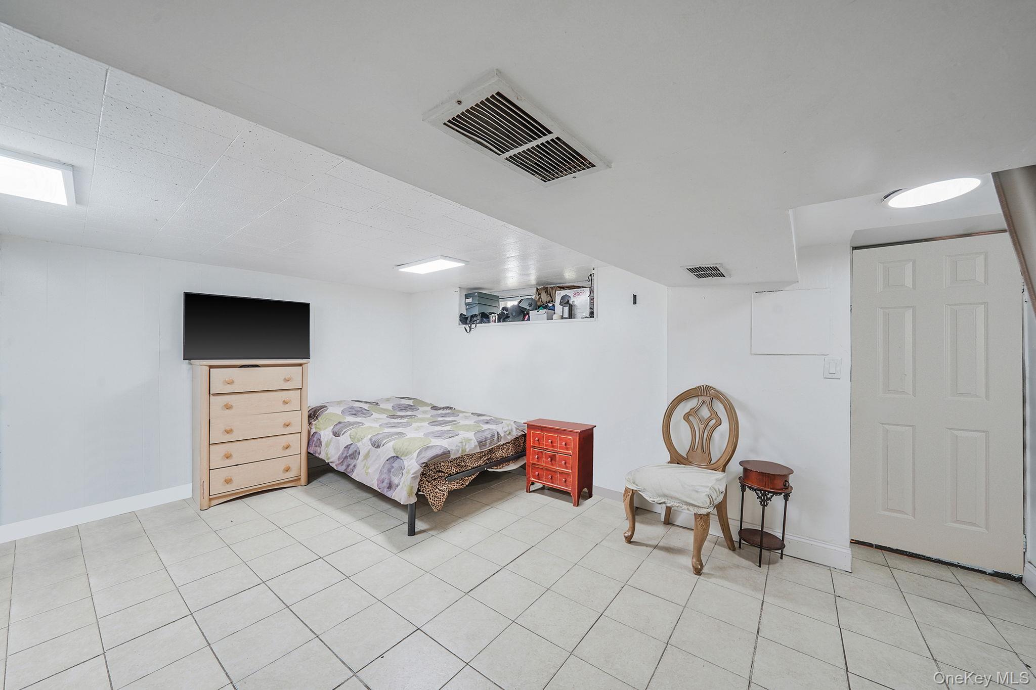 91-26 110th Street, Richmond Hill, NY 11418