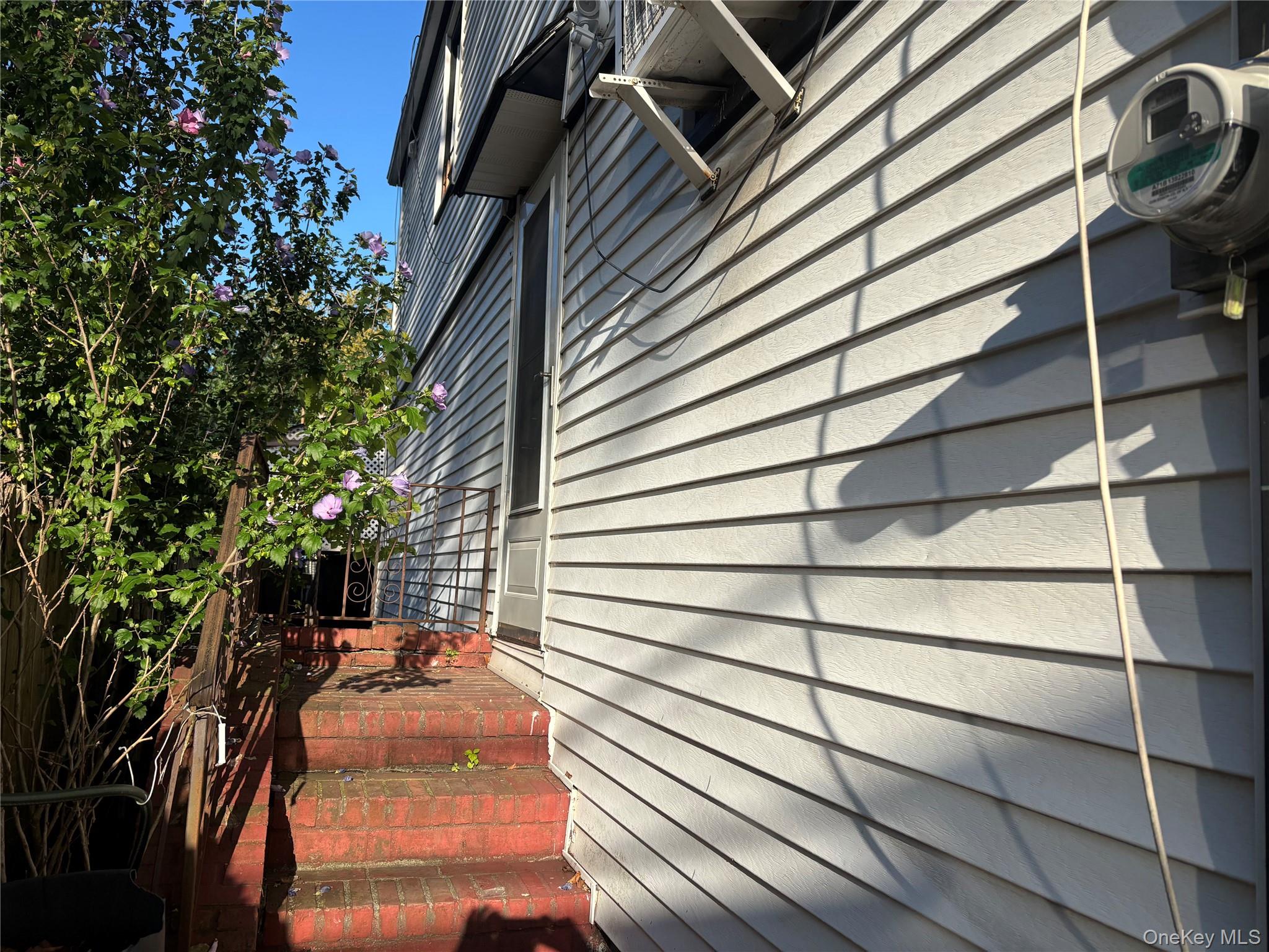 10749 131st Street, Richmond Hill, NY 11419