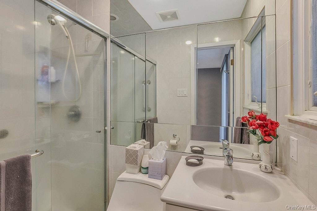 20 Steuben Drive, Jericho, NY 11753