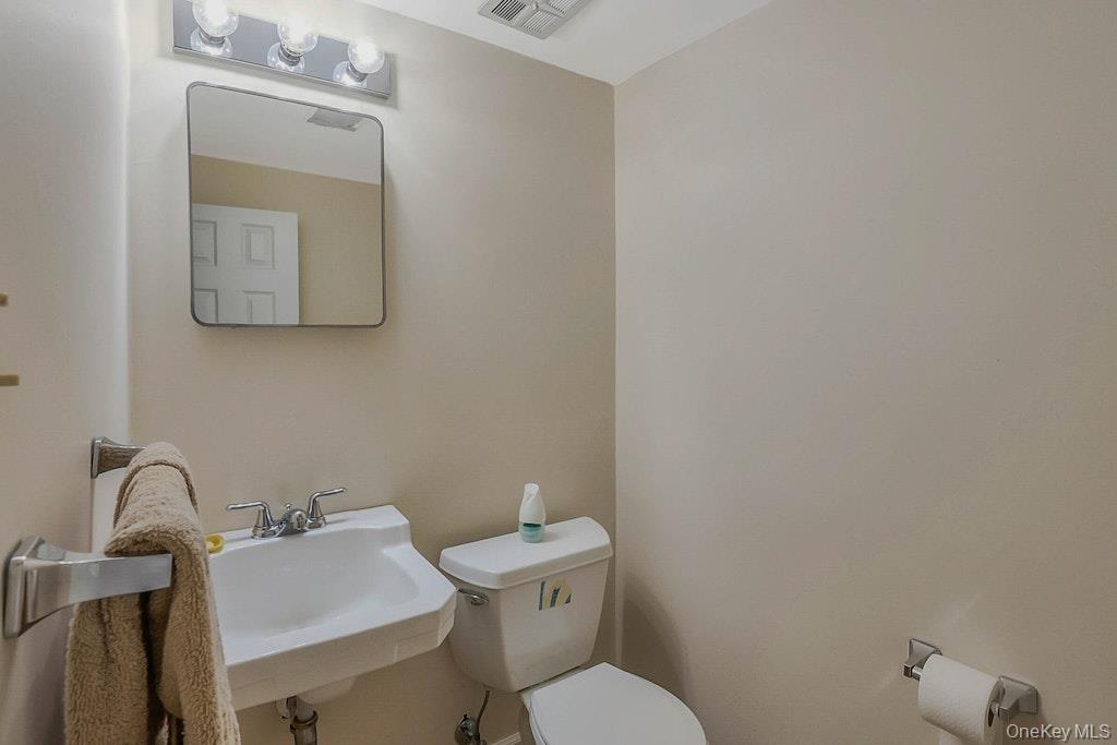 20 Steuben Drive, Jericho, NY 11753