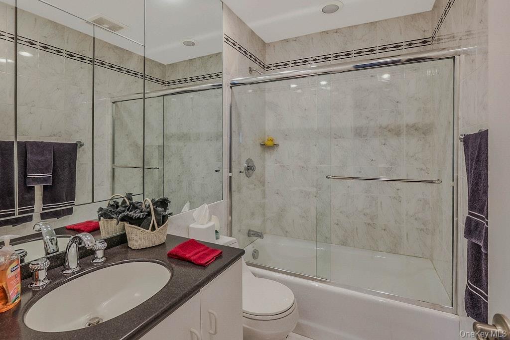 20 Steuben Drive, Jericho, NY 11753