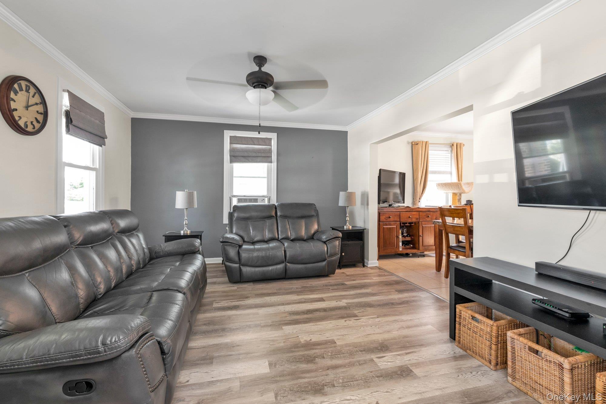 33 Notre Dame Avenue, Hicksville, NY 11801