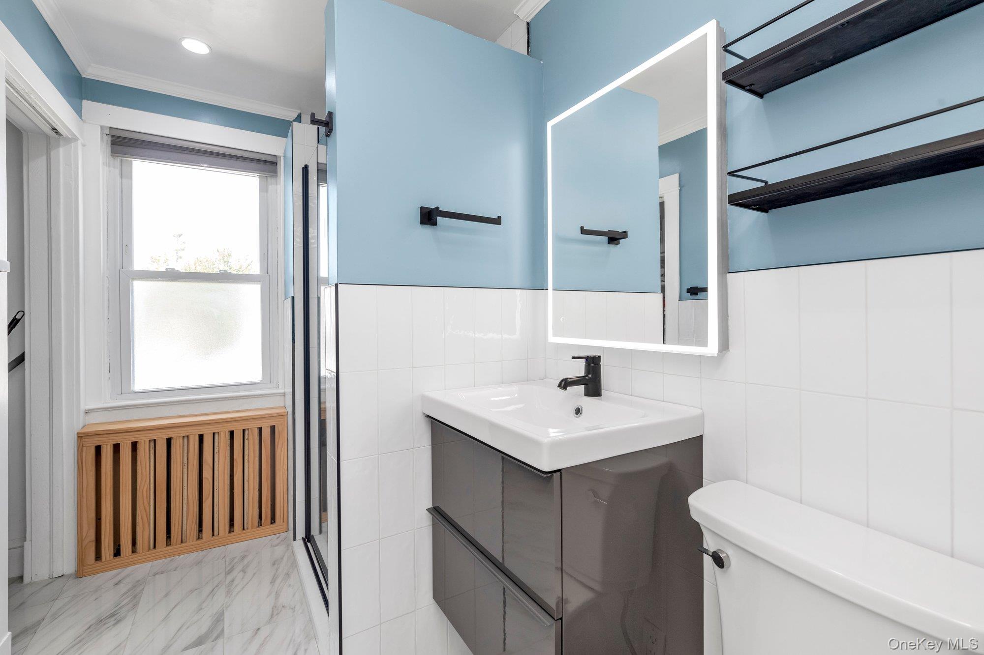 33 Notre Dame Avenue, Hicksville, NY 11801