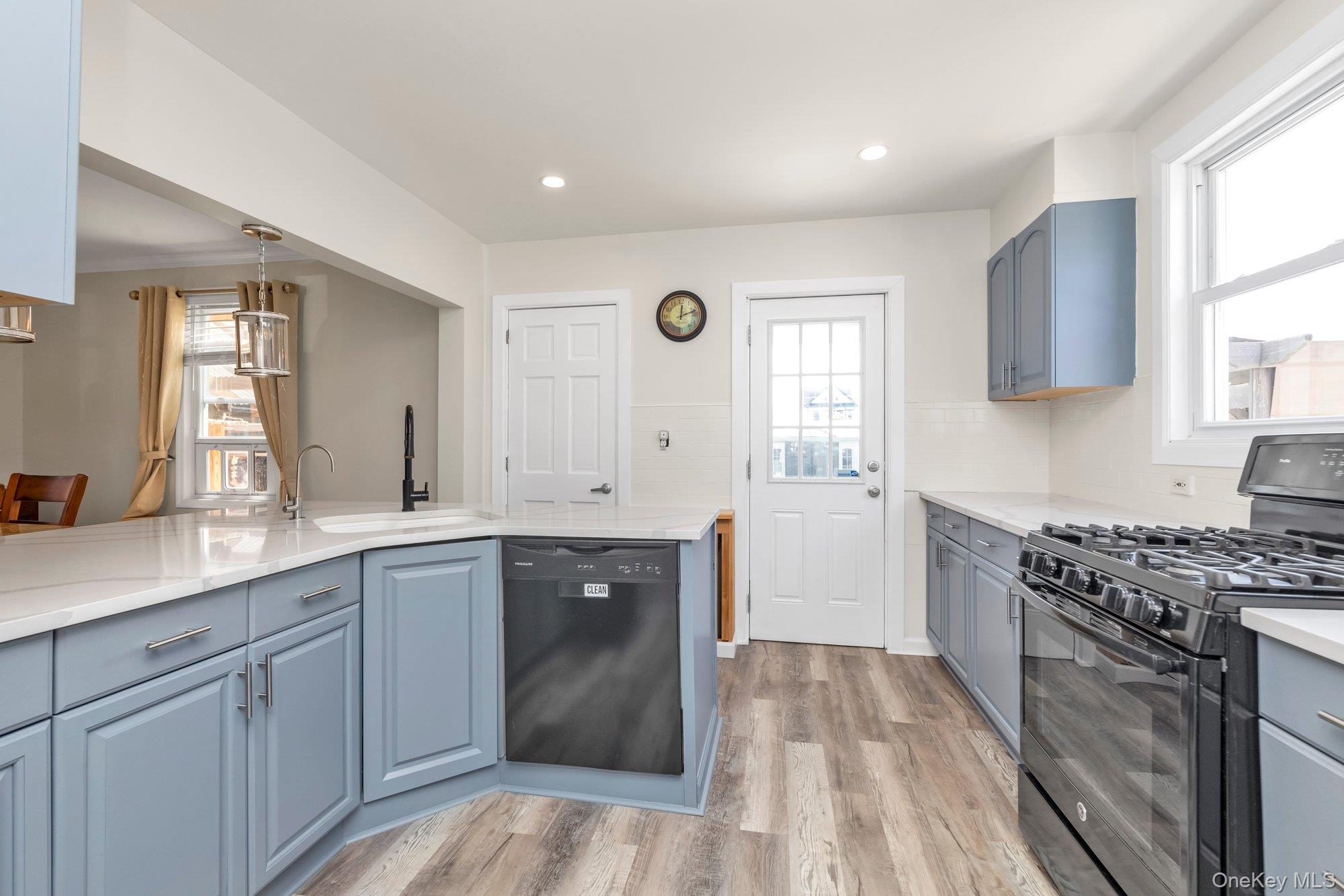 33 Notre Dame Avenue, Hicksville, NY 11801