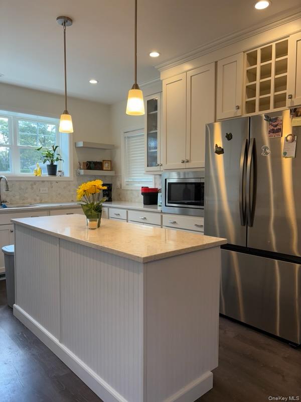 1661 Old Country Rd # 563, Riverhead, NY 11901